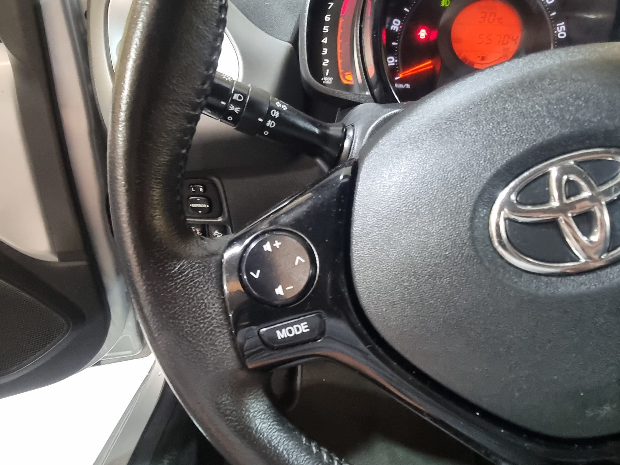  Toyota AYGO 70CV  X-PLAY