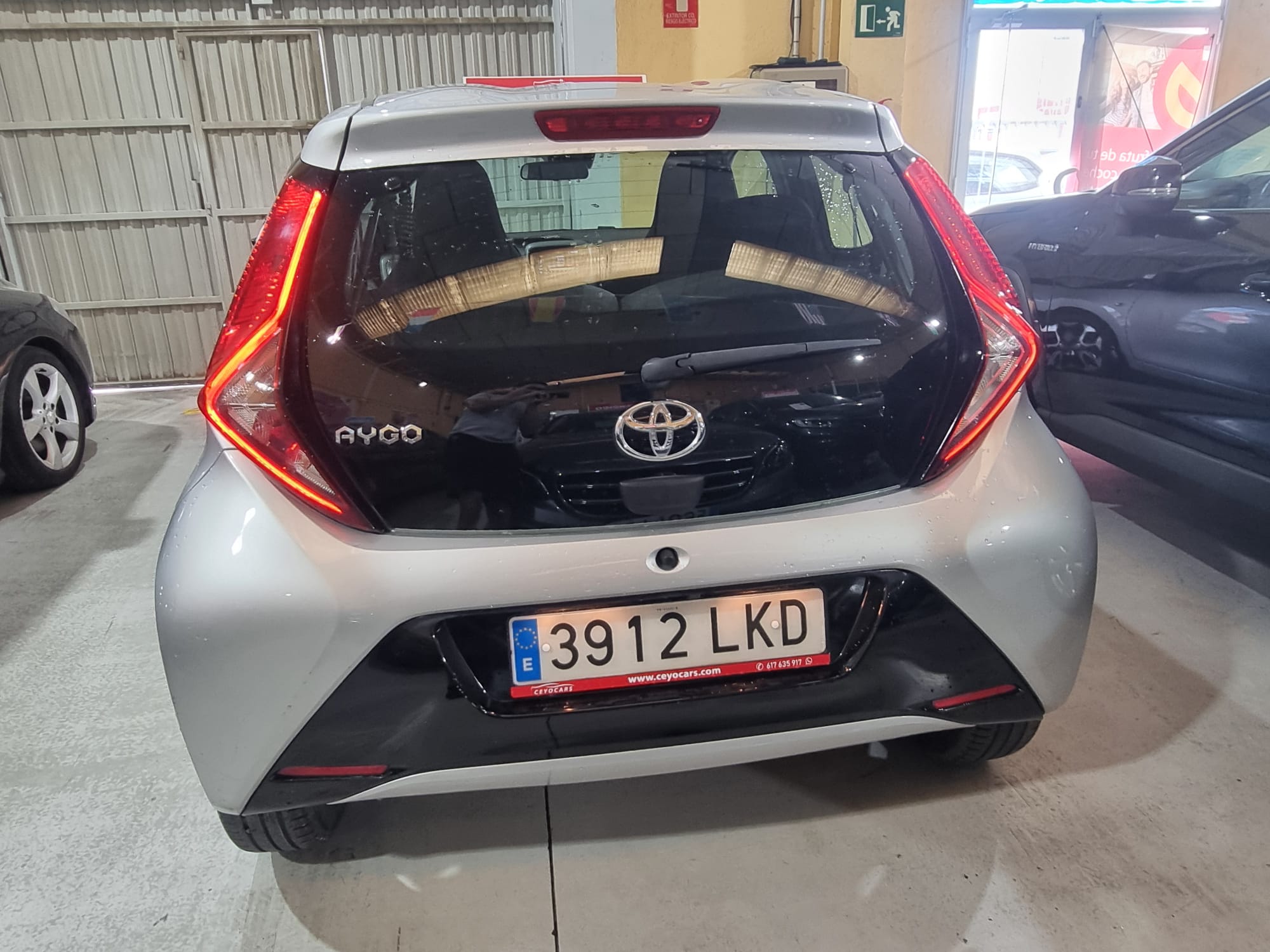  Toyota AYGO 70CV  X-PLAY