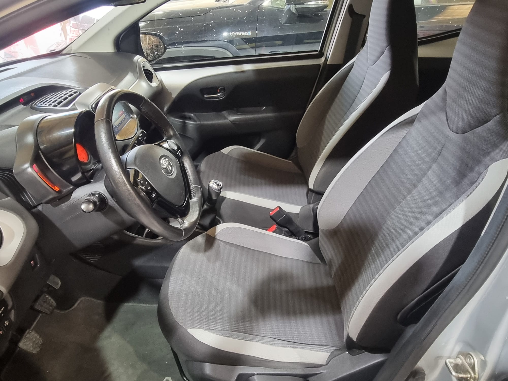  Toyota AYGO 70CV  X-PLAY