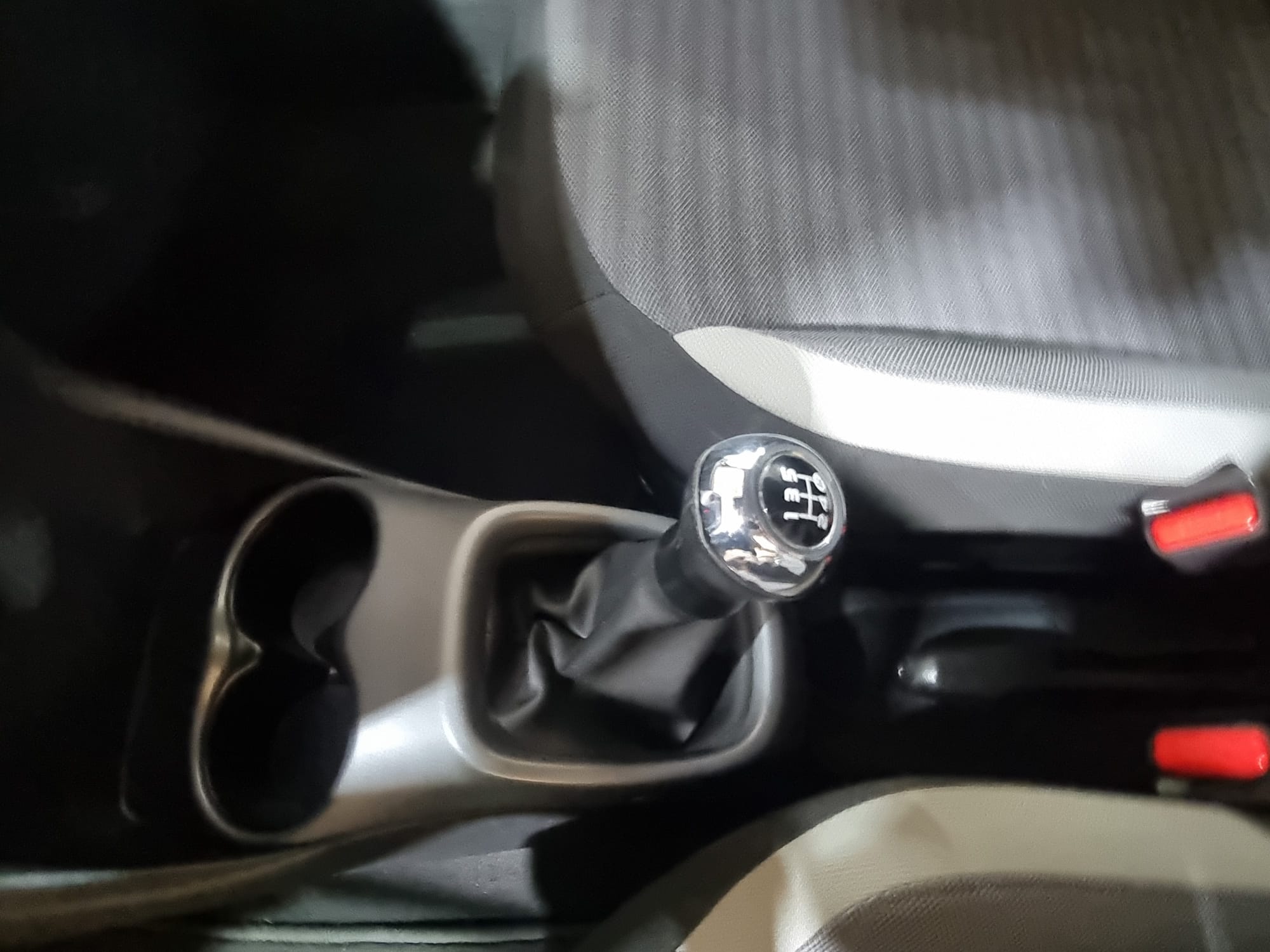  Toyota AYGO 70CV  X-PLAY