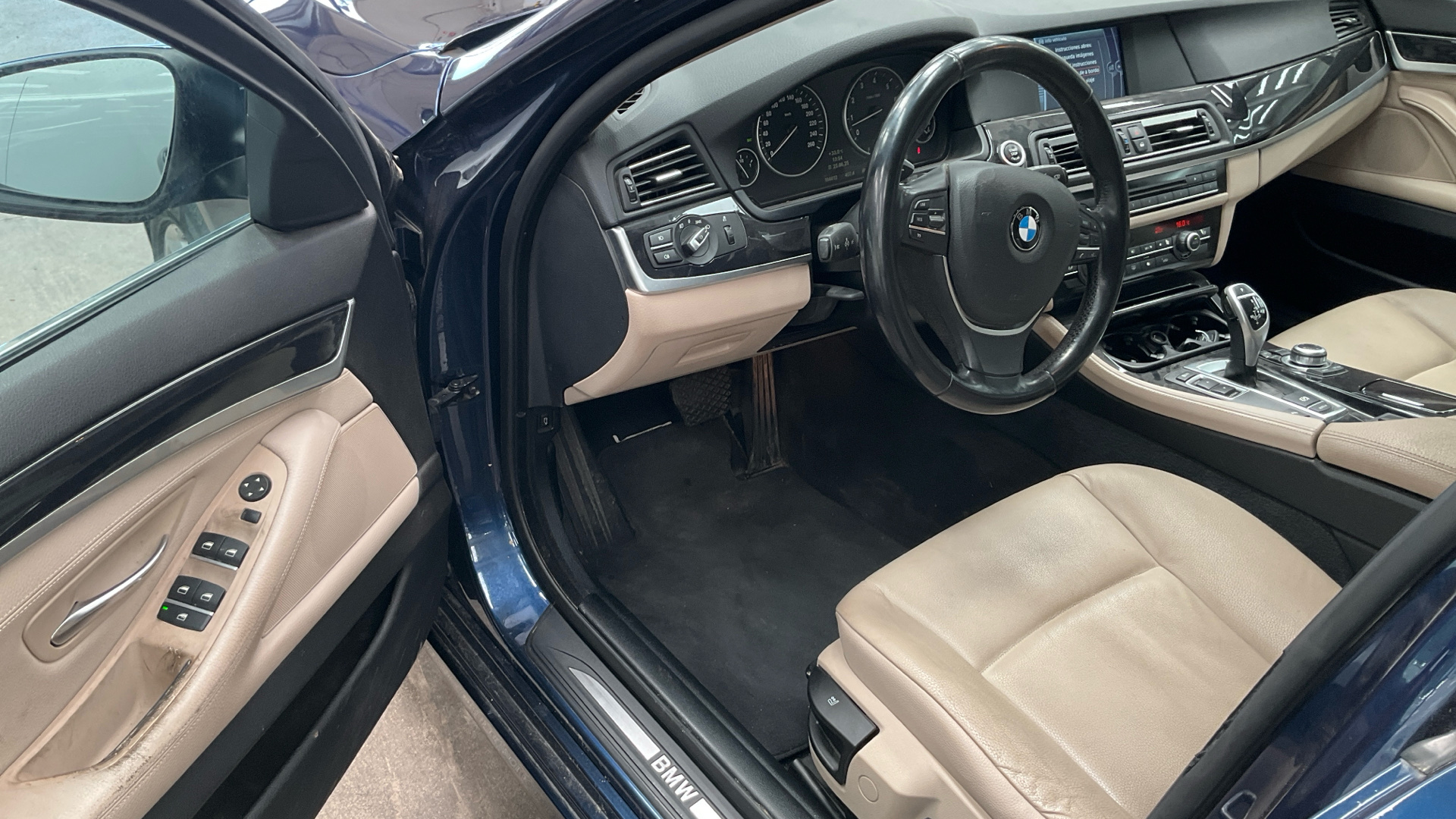 BMW SERIE 5 F10 528IA