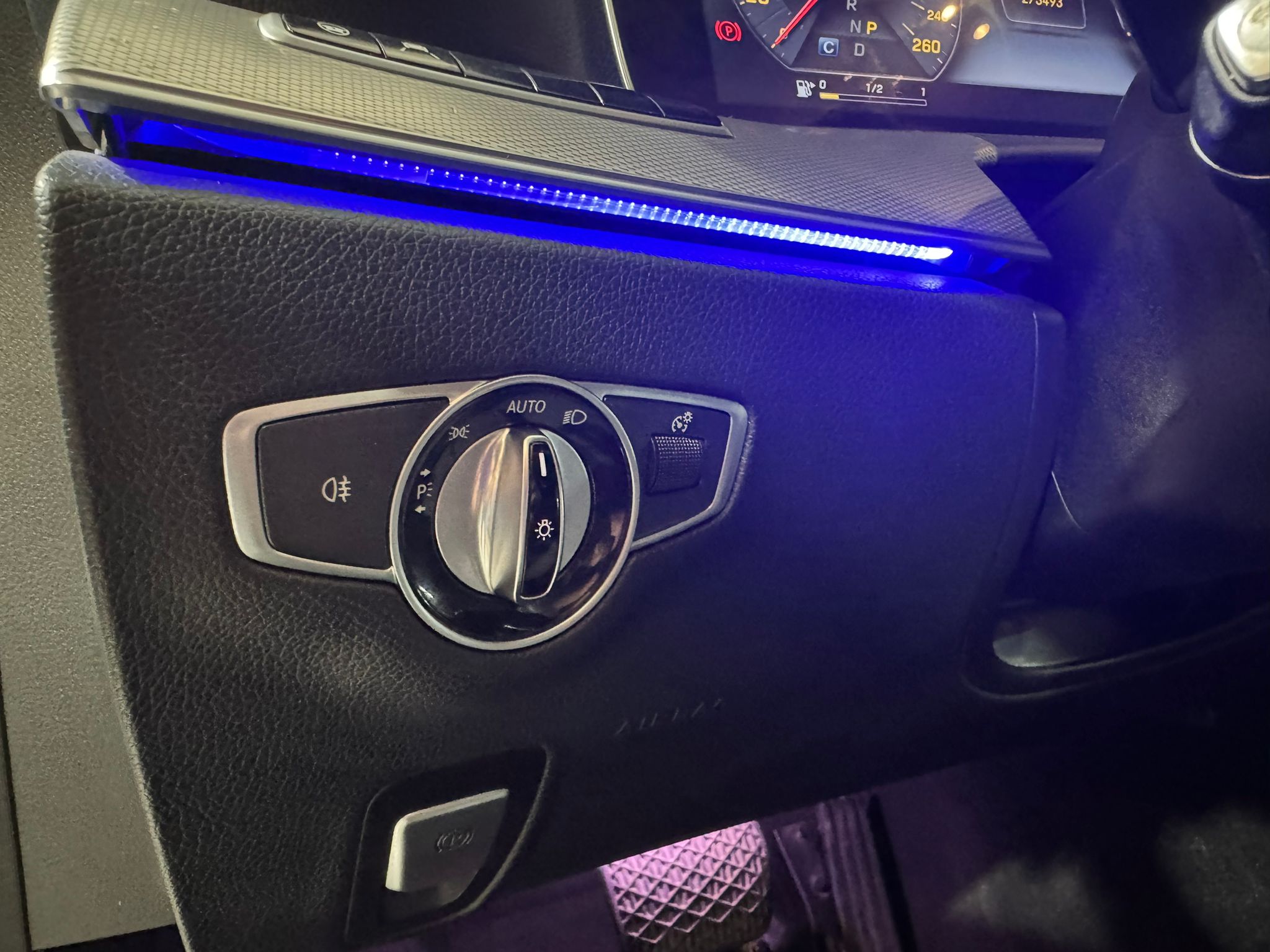 Mercedes-Benz W213 E 350D 9G-TRONIC 
