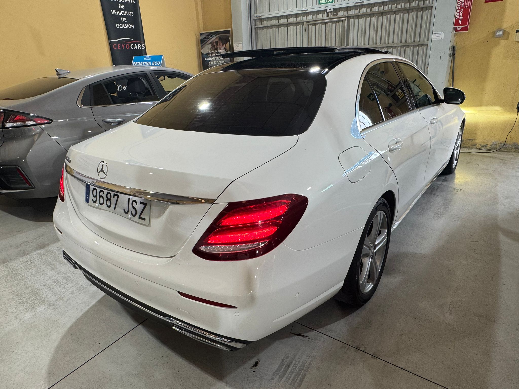 Mercedes-Benz W213 E 350D 9G-TRONIC 