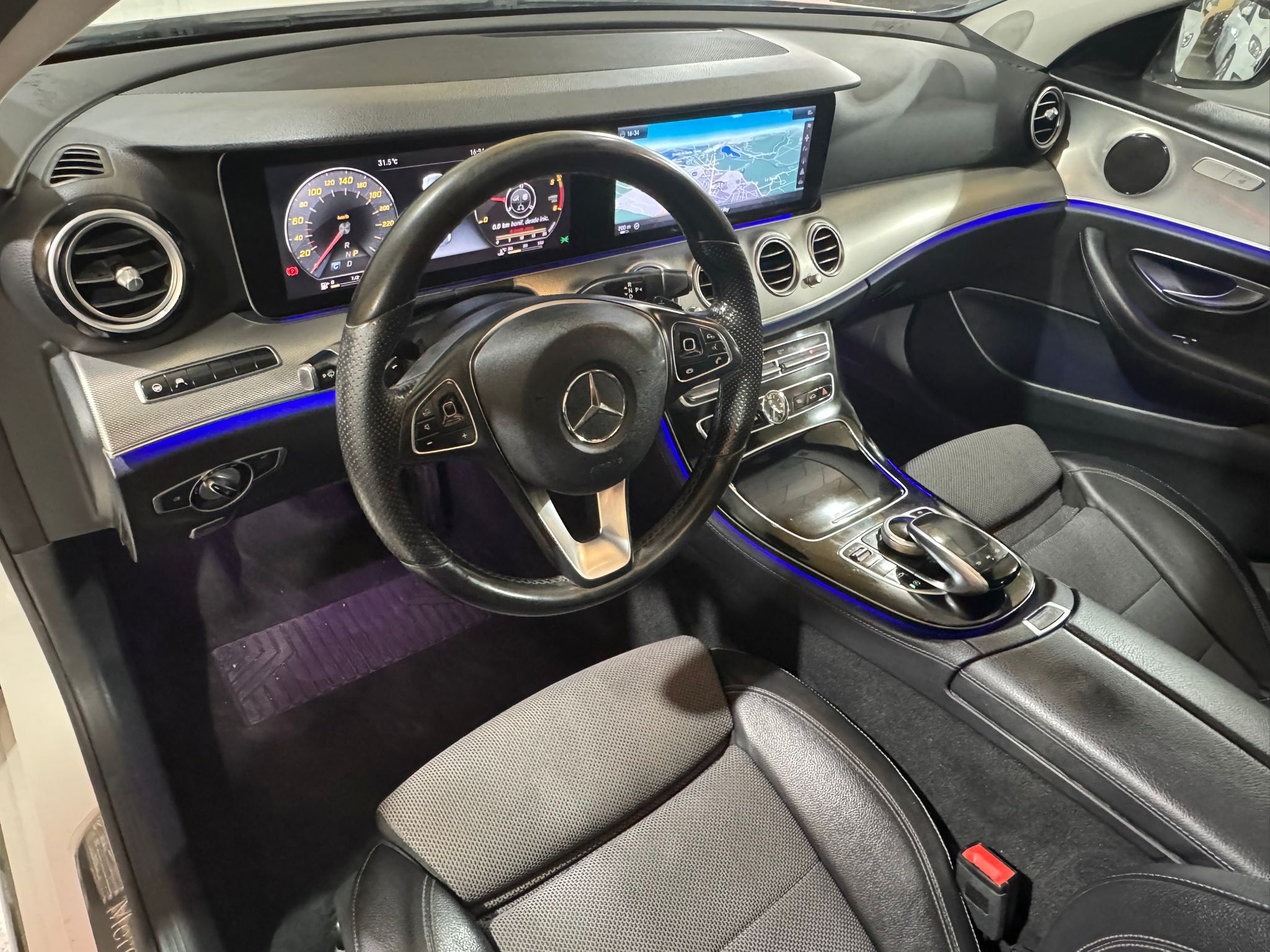 Mercedes-Benz W213 E 350D 9G-TRONIC 