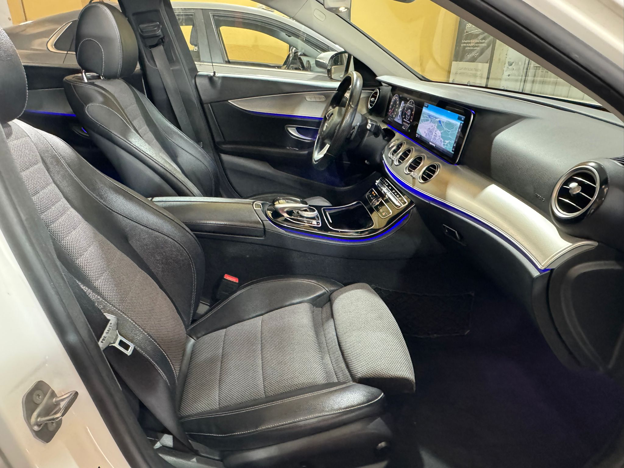 Mercedes-Benz W213 E 350D 9G-TRONIC 