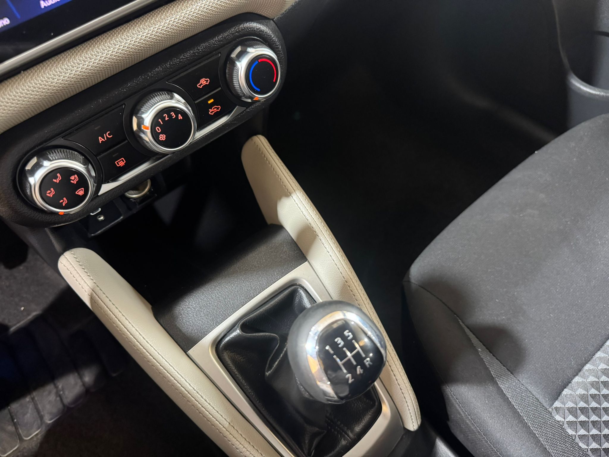 Nissan Micra IG-T ACENTA 100 CV