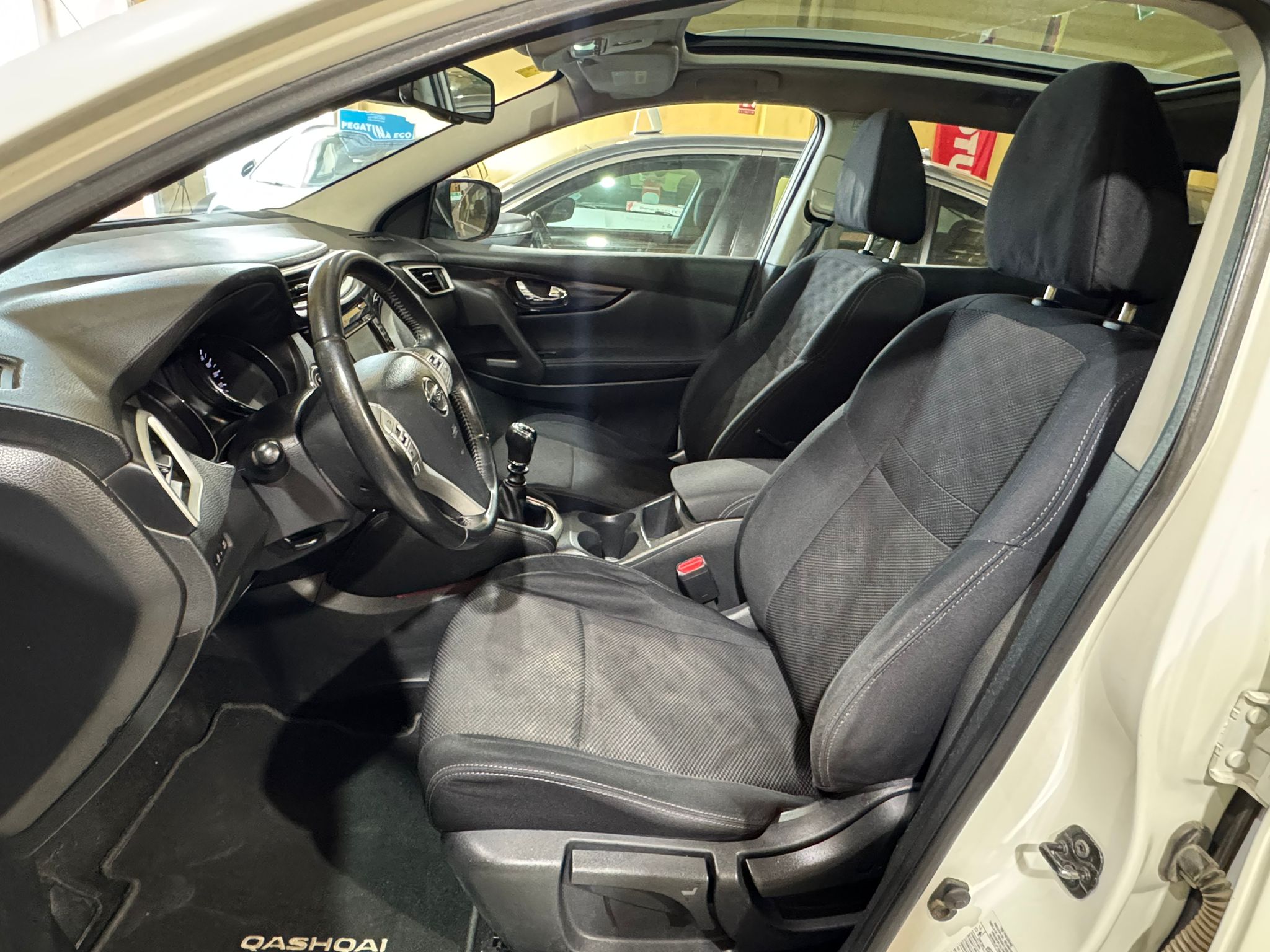 Nissan Qashqai 1.2 DIG-T N-CONNECTA 4X2 116 CV