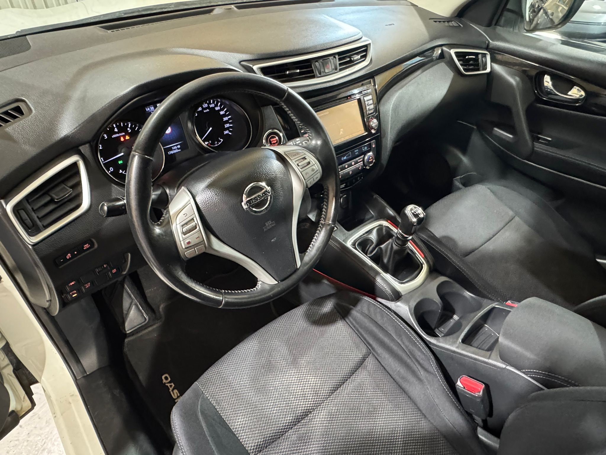 Nissan Qashqai 1.2 DIG-T N-CONNECTA 4X2 116 CV