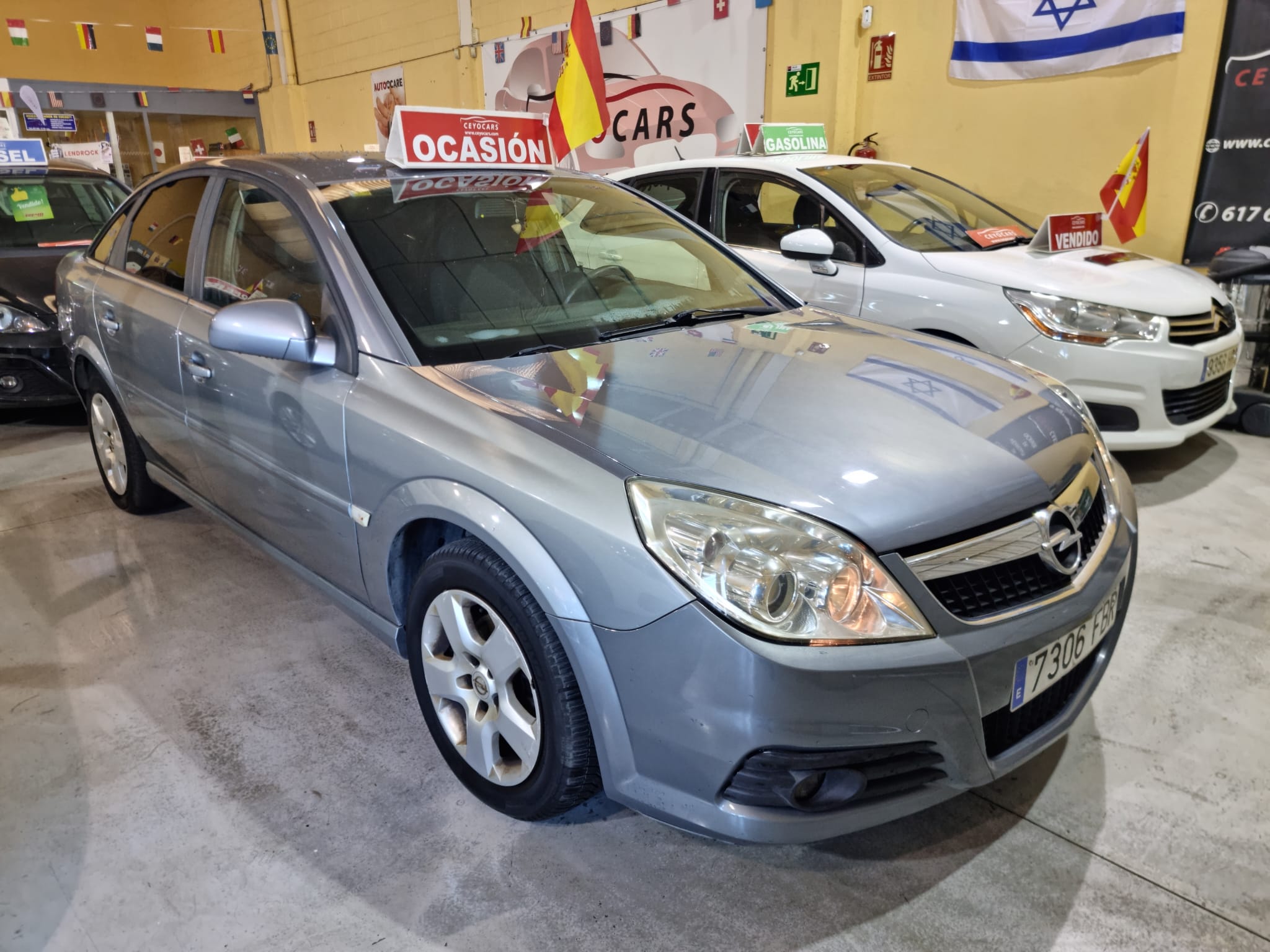 https://ceyocars.com/css/cars/Opel-Vectra-C-1-9CDTI-8V-ELEGANCE-14-1669805583.webp