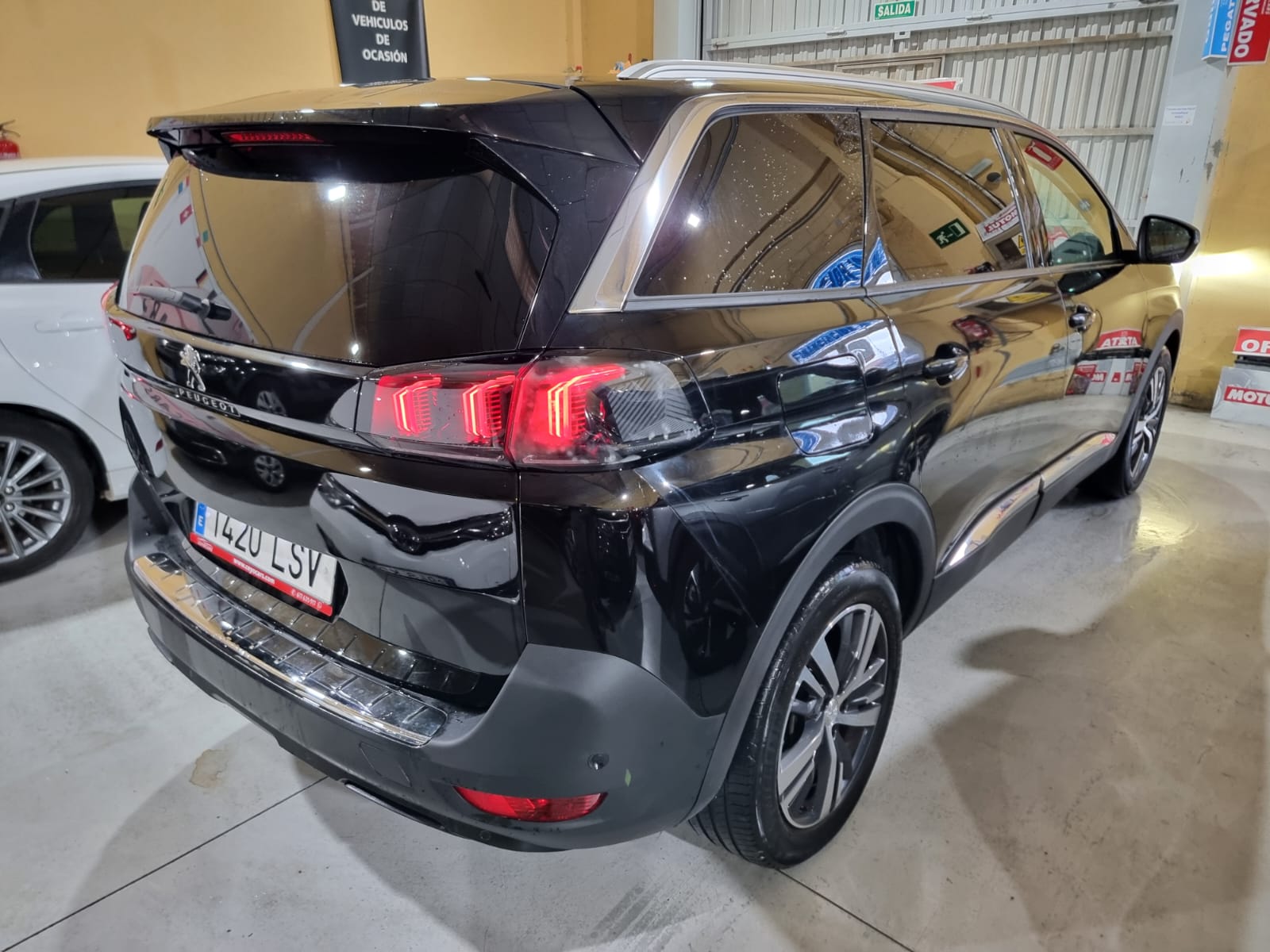 Peugeot 5008 1.5BLUEHDI S&S ALLURE EAT8 130 CV
