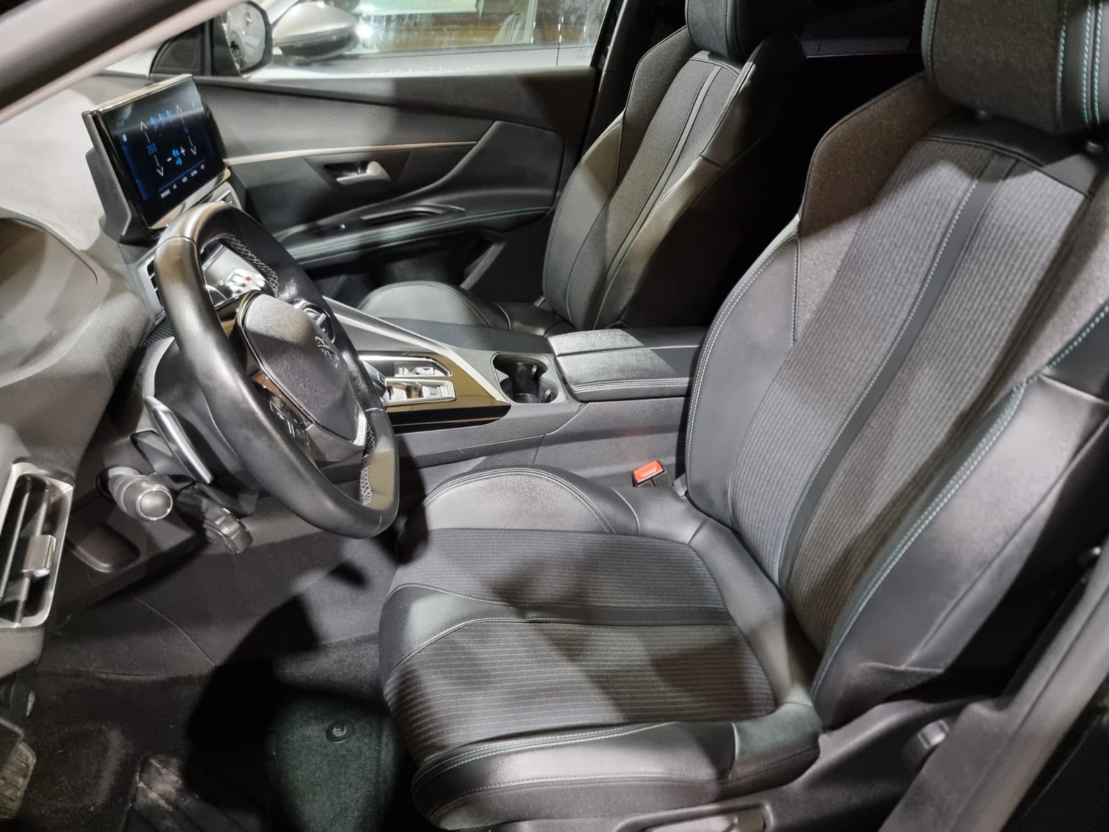 Peugeot 5008 1.5BLUEHDI S&S ALLURE EAT8 130 CV
