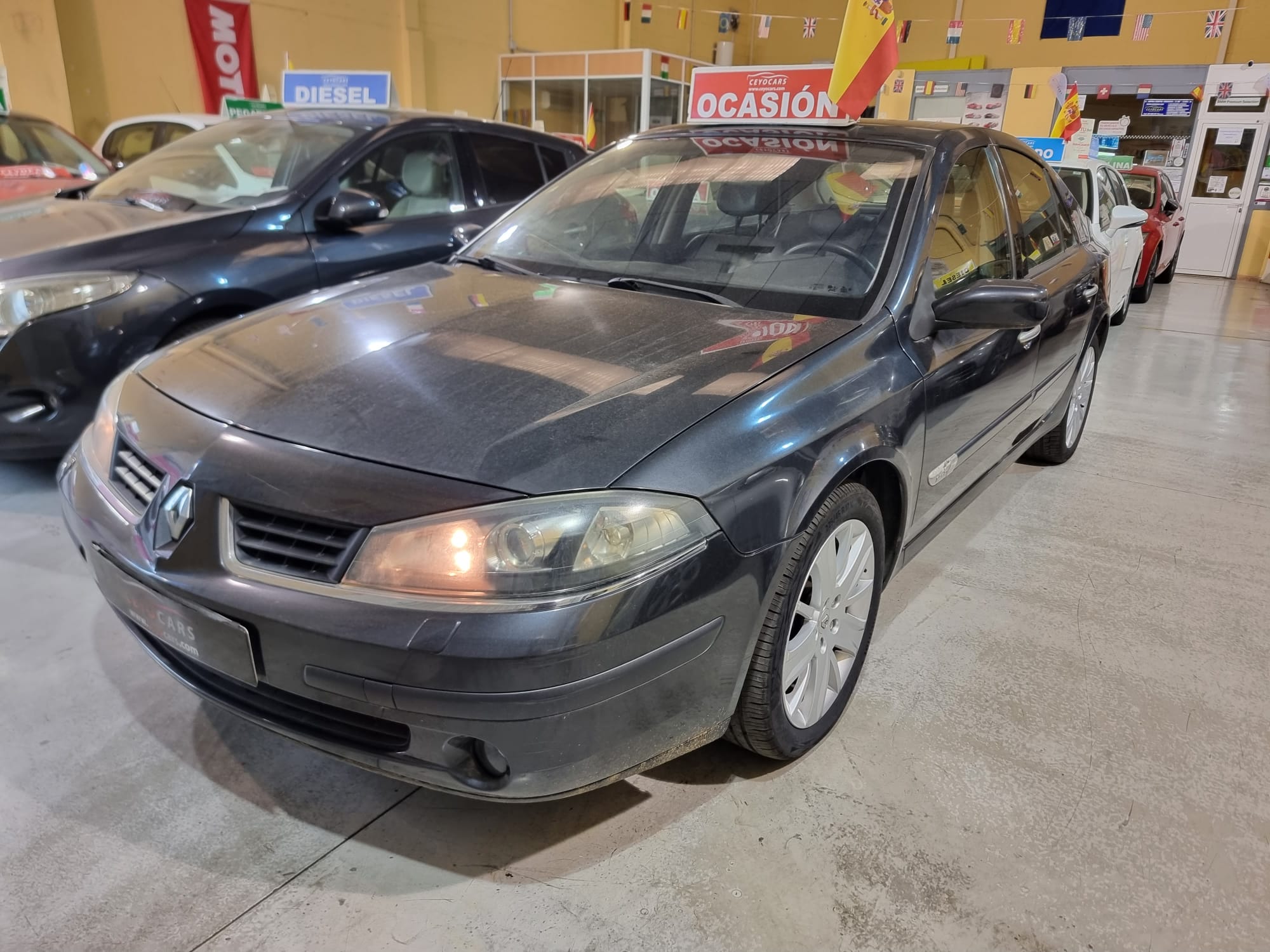 Renault Laguna 1.9DCI DYNAMIQUE 131 CV PEGATINA B 