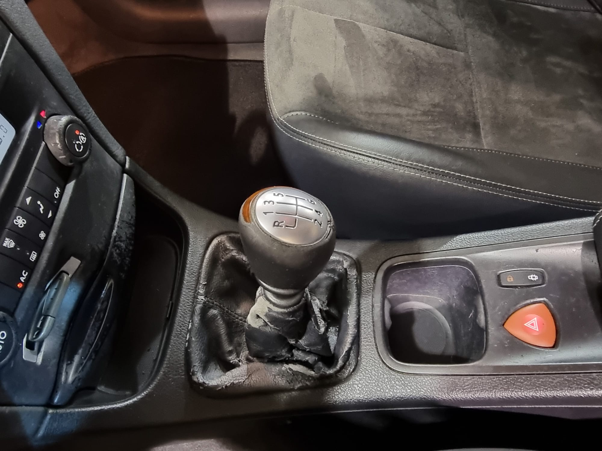 Renault Laguna 1.9DCI DYNAMIQUE 131 CV PEGATINA B 