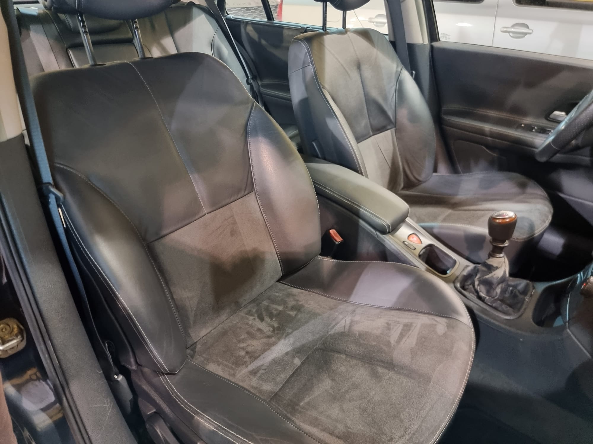 Renault Laguna 1.9DCI DYNAMIQUE 131 CV PEGATINA B 