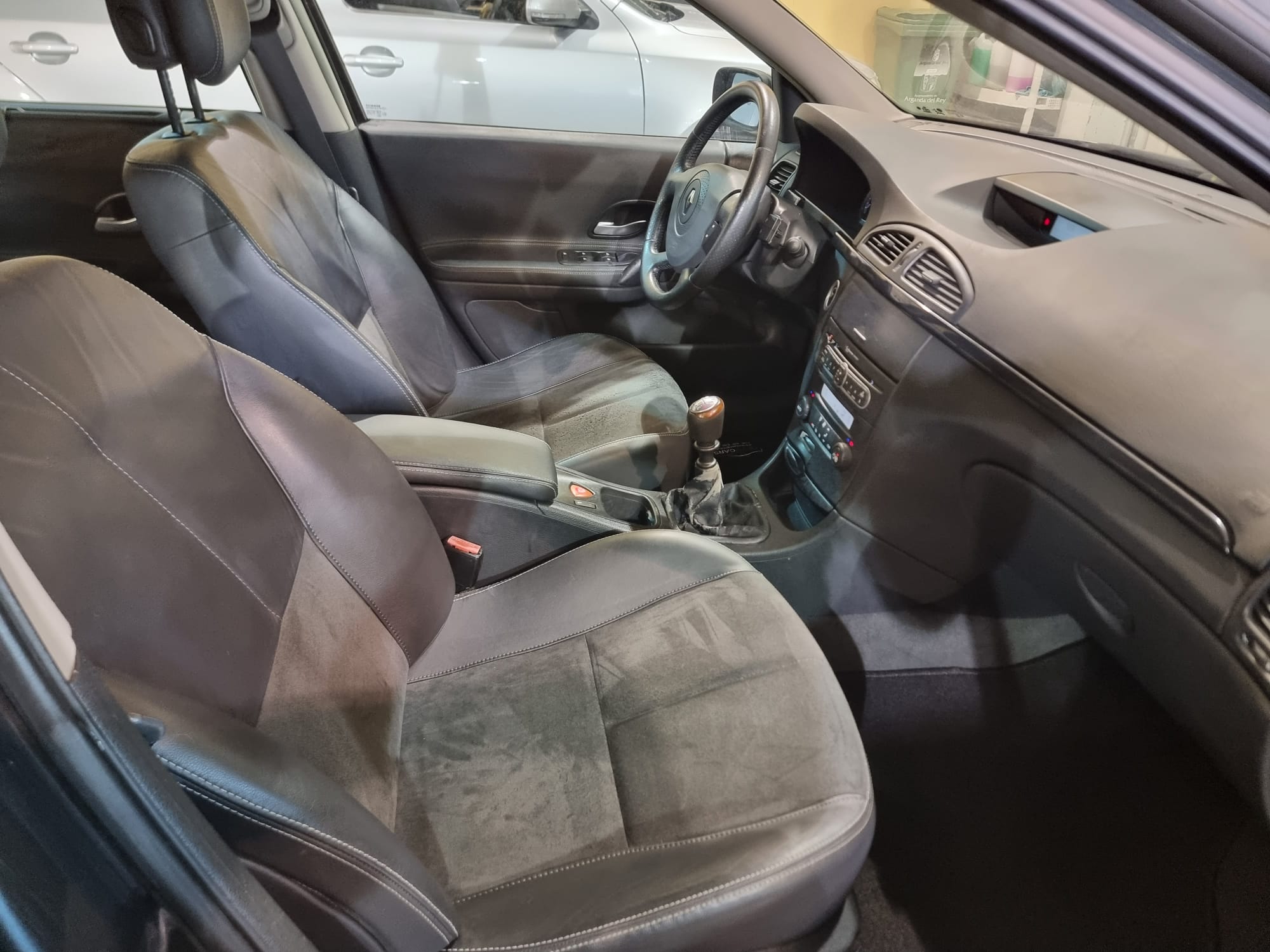 Renault Laguna 1.9DCI DYNAMIQUE 131 CV PEGATINA B 