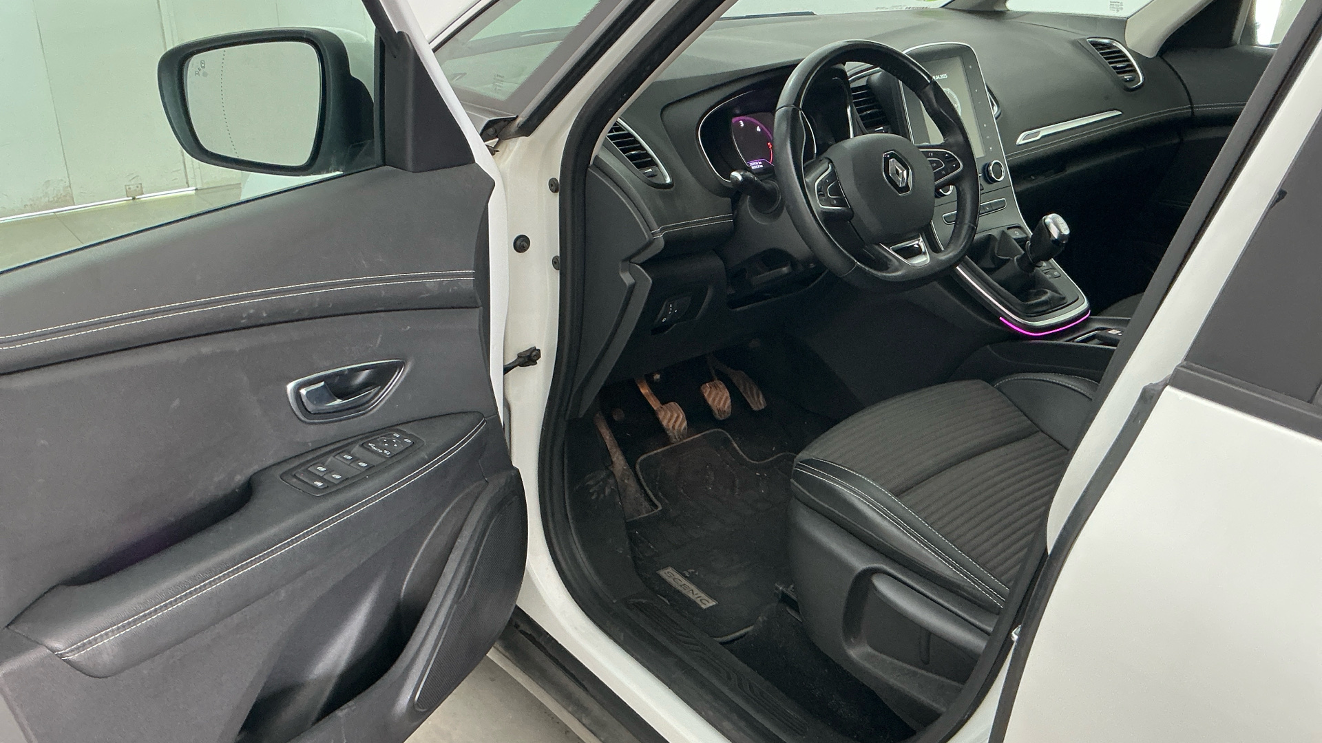 Renault Scénic DCI ZEN BLUE S&S 120 CV