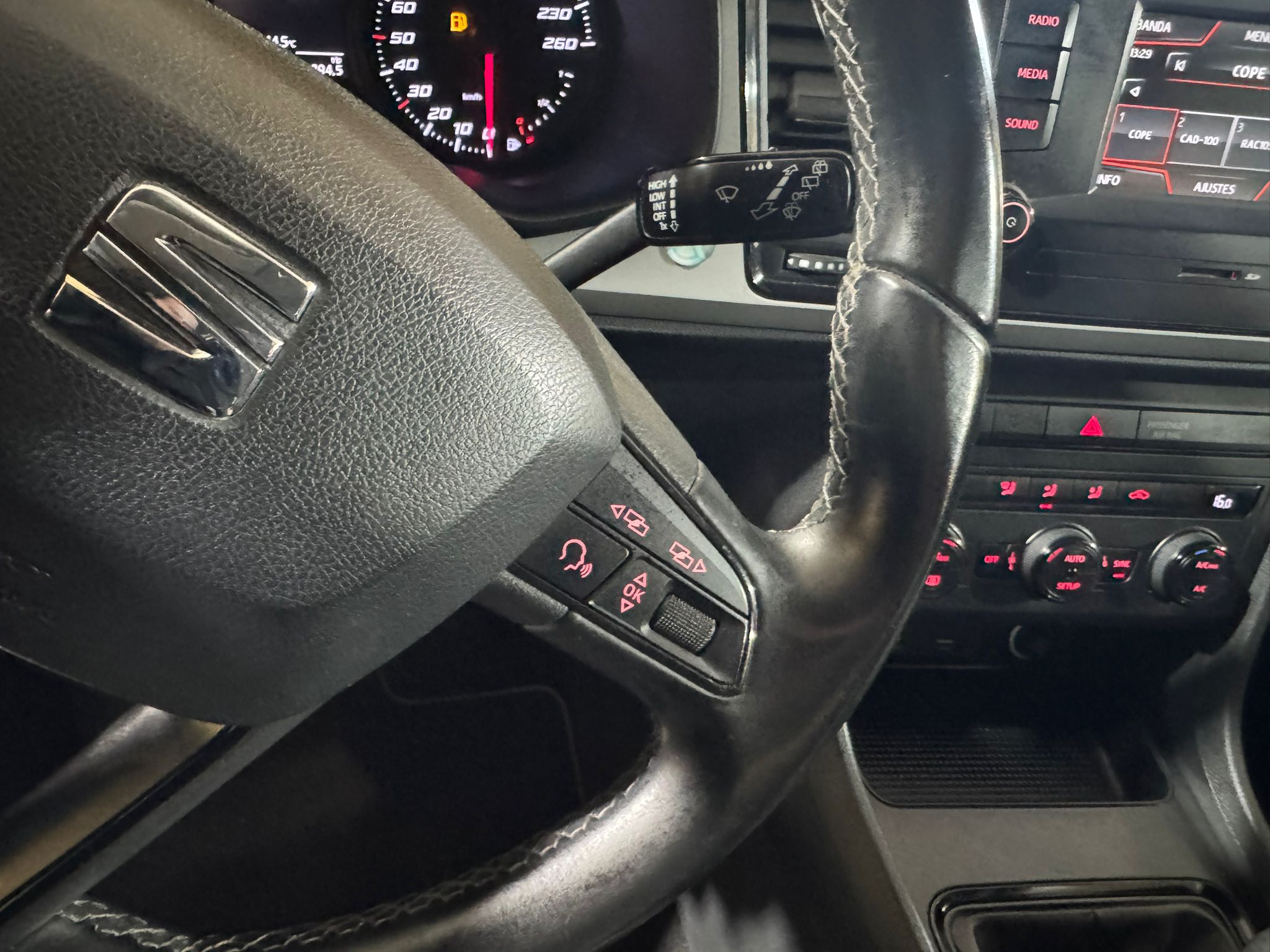 SEAT Ateca 1.0 Tsi S&S  Reference Business 