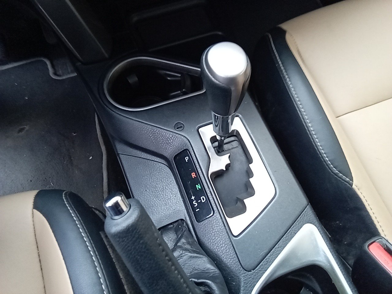 TOYOTA RAV 4 2,5 FEEL EDITION 2WD Hybrid ECO