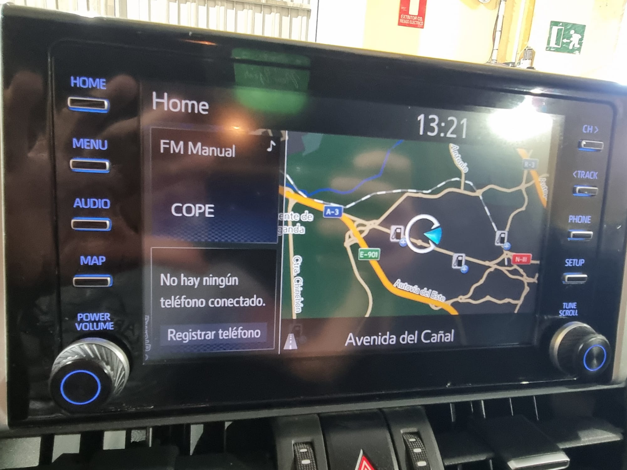 TOYOTA RAV4 2.5l 220H Advance  ECO
