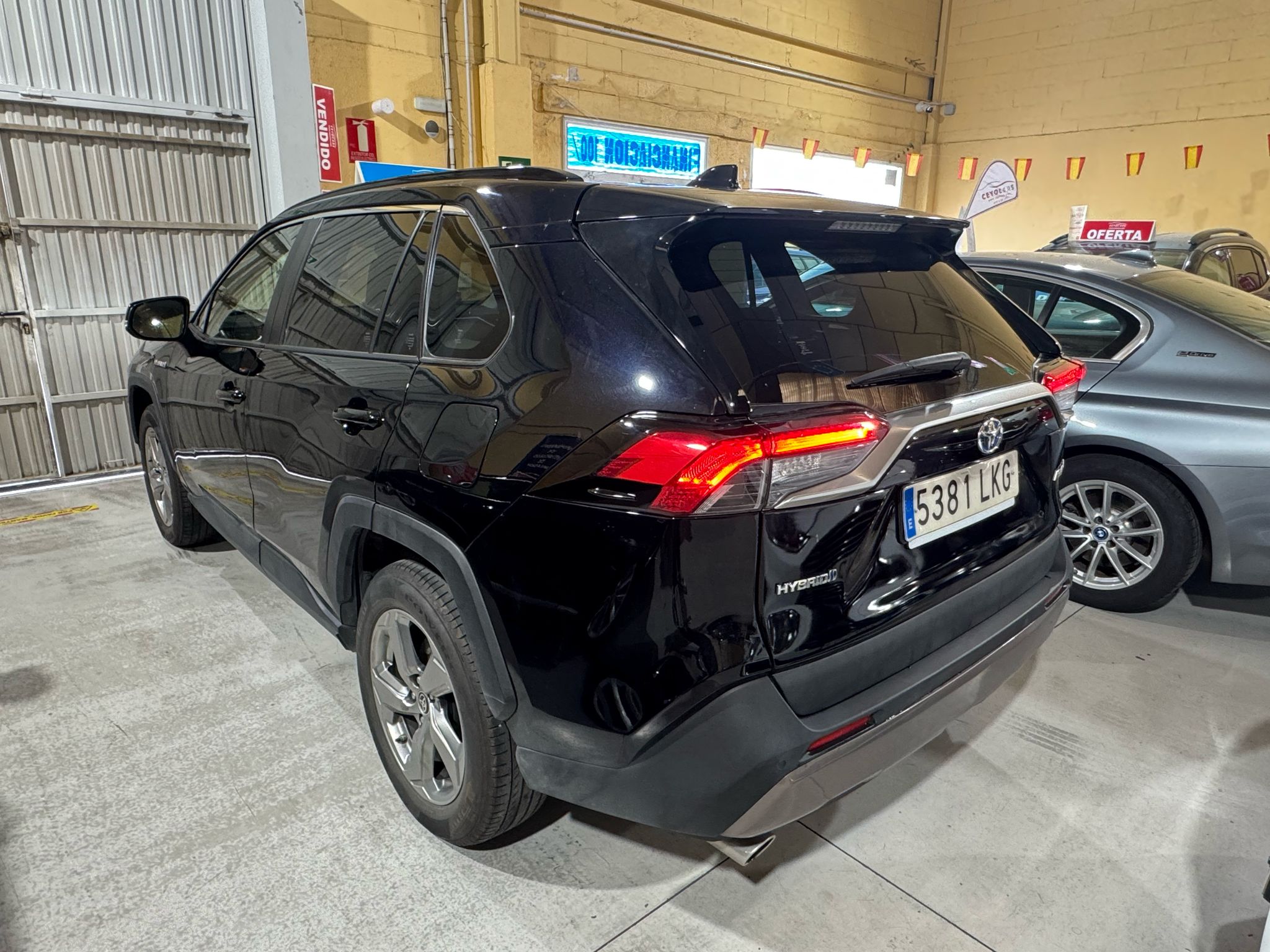TOYOTA RAV4 2.5l 220H Advance  ECO