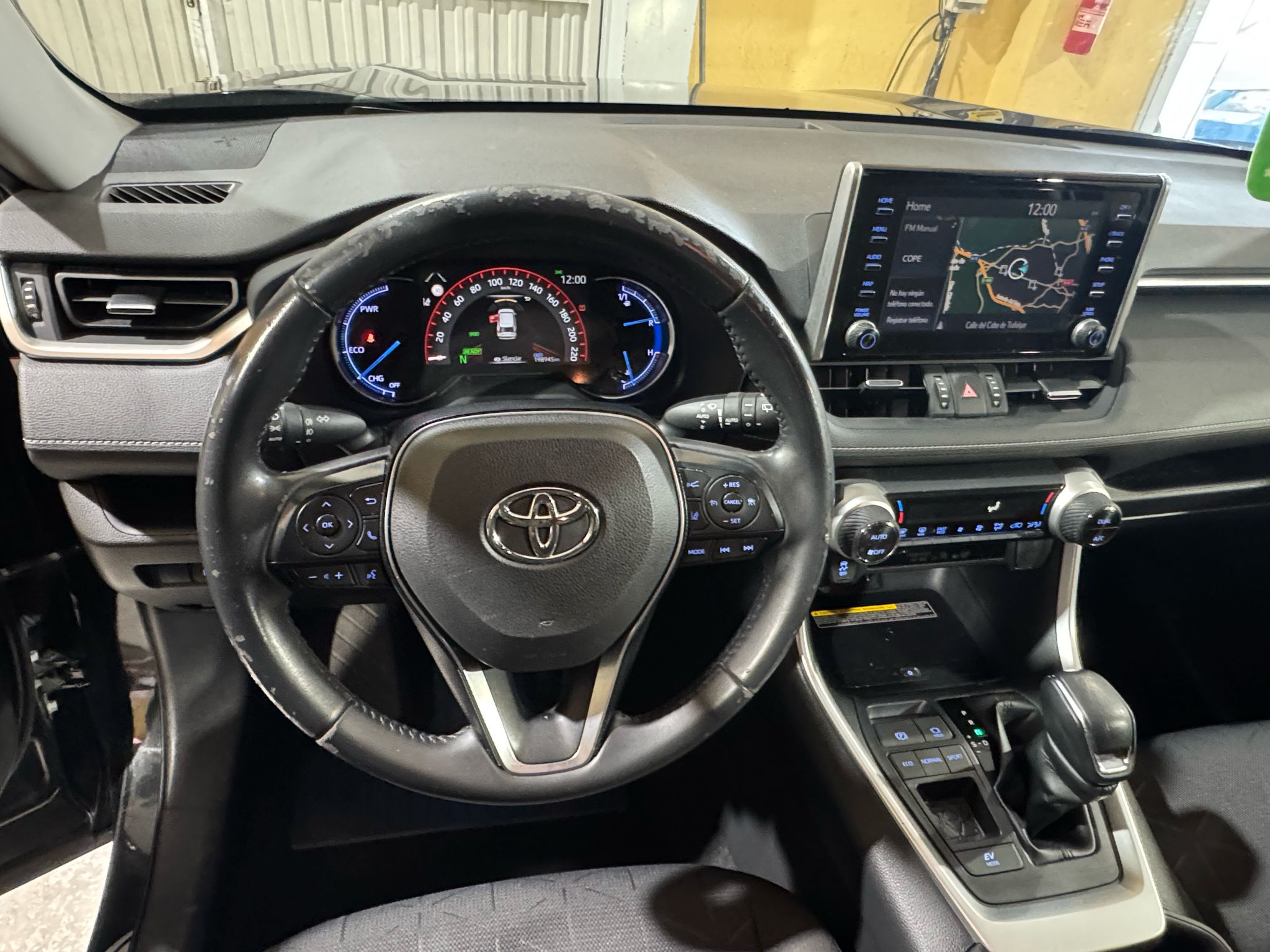 TOYOTA RAV4 2.5l 220H Advance  ECO