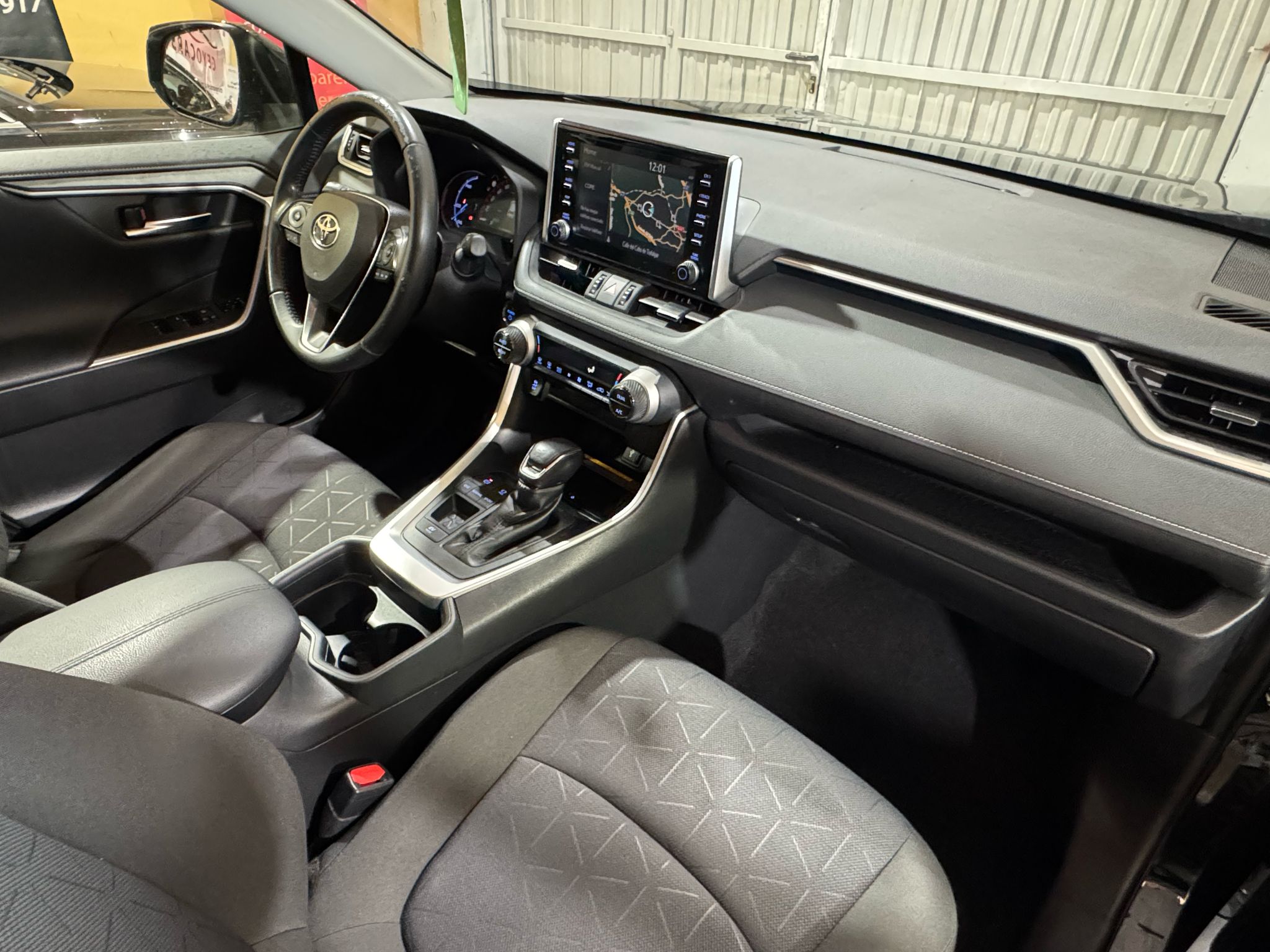 TOYOTA RAV4 2.5l 220H Advance  ECO