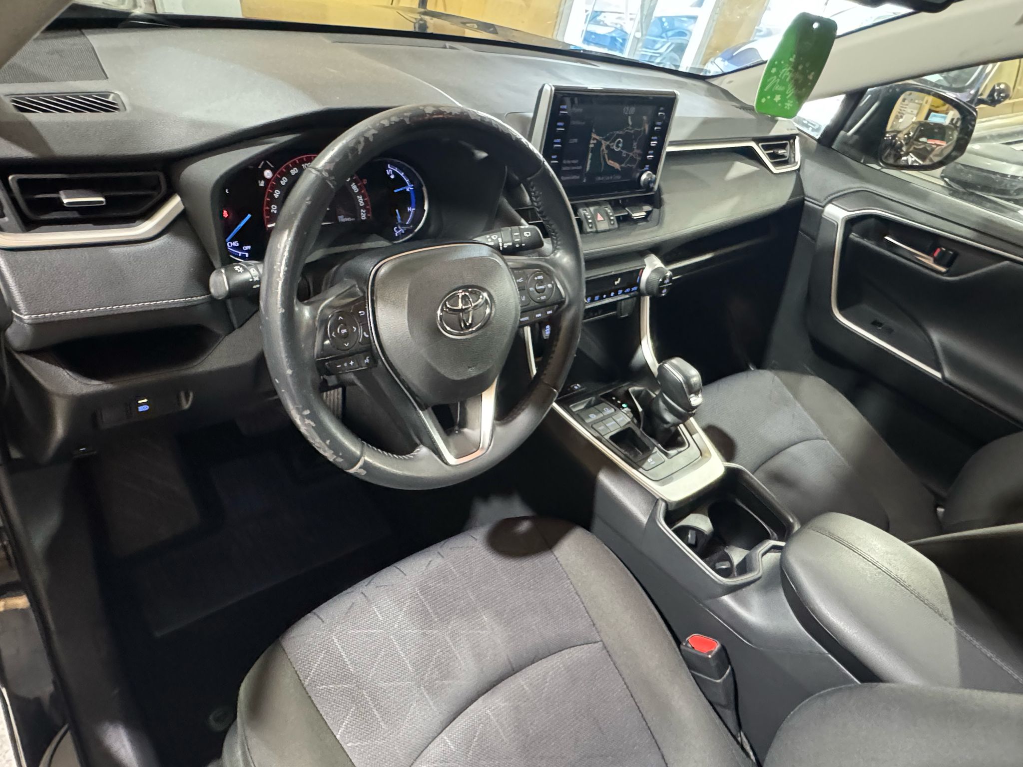 TOYOTA RAV4 2.5l 220H Advance  ECO