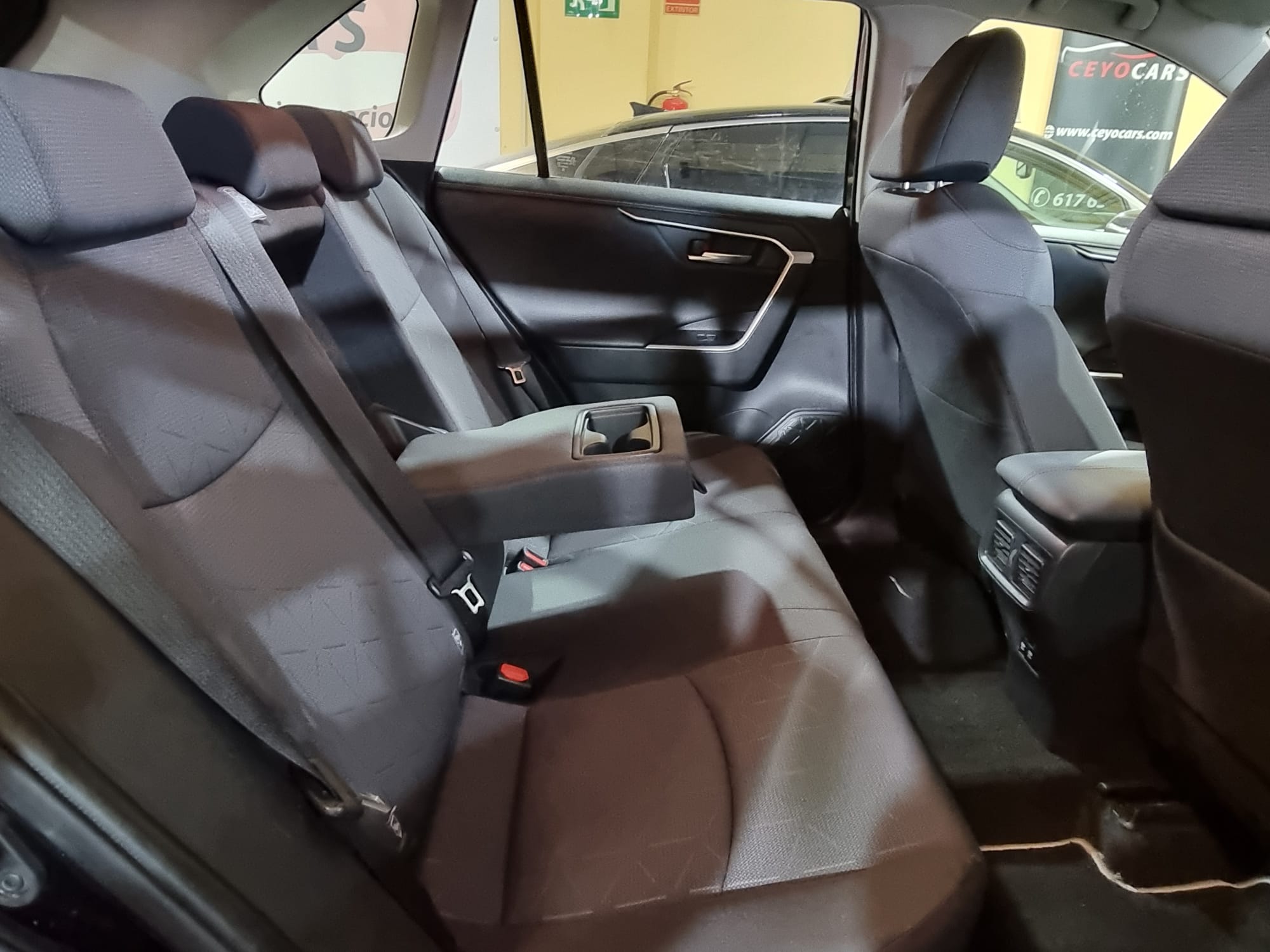TOYOTA RAV4 2.5l 220H Advance  ECO