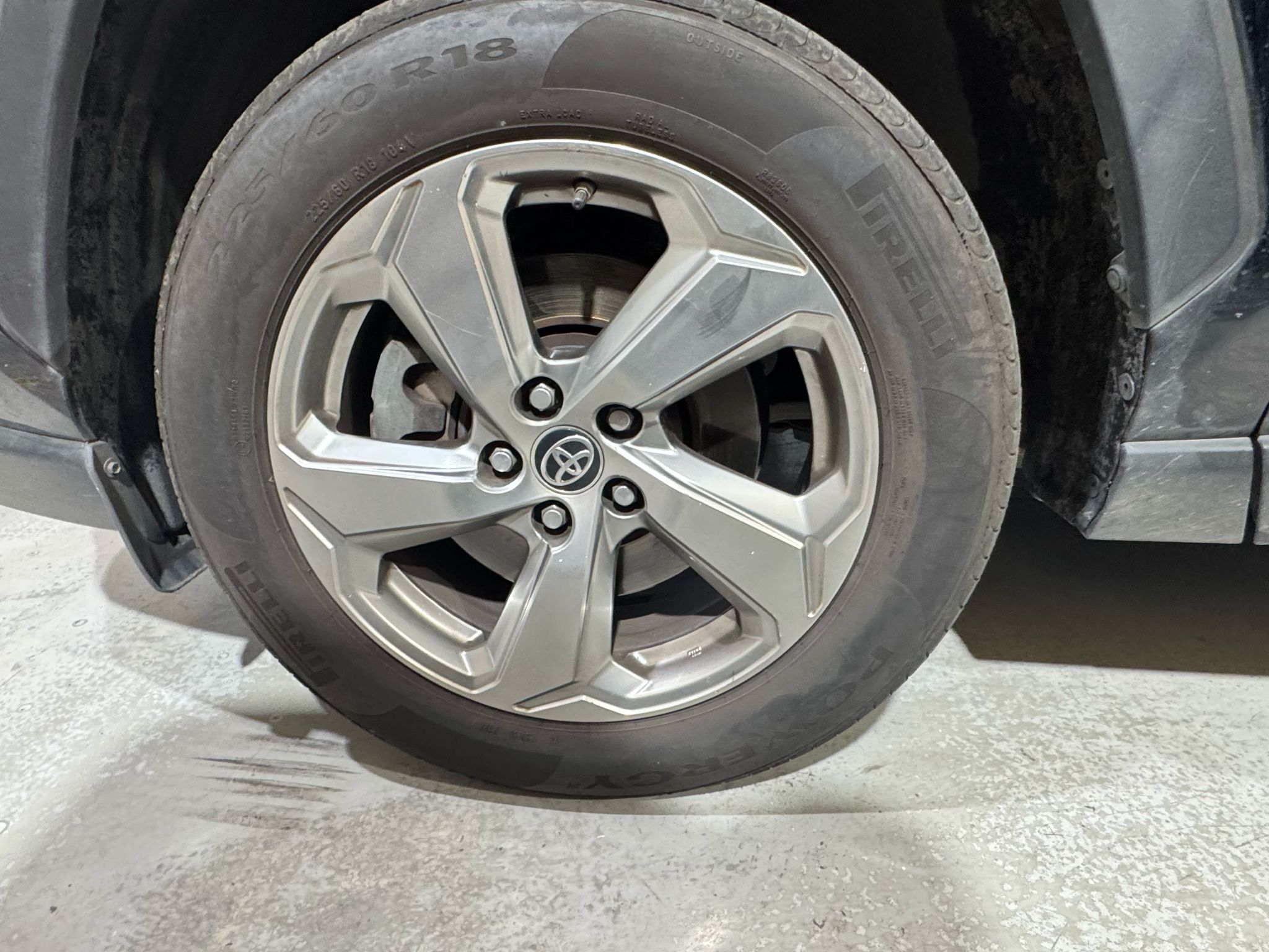 TOYOTA RAV4 2.5l 220H Advance  ECO