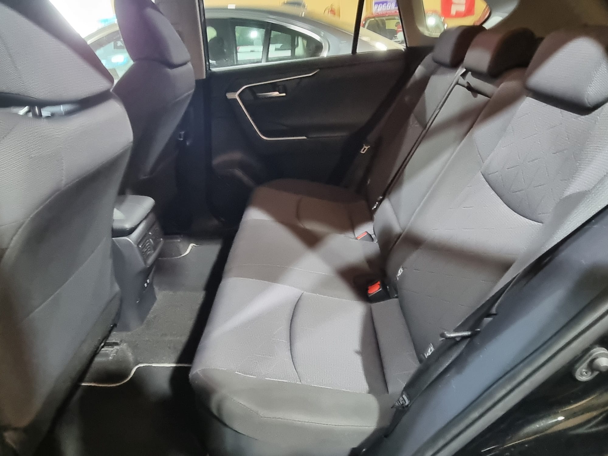 TOYOTA RAV4 2.5l 220H Advance  ECO