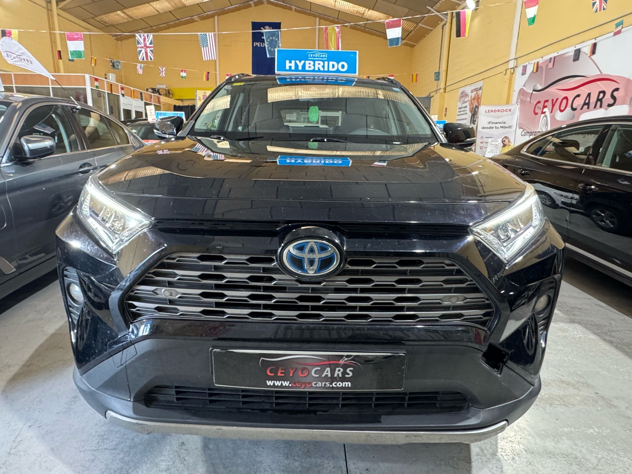 TOYOTA RAV4 2.5l 220H Advance  ECO