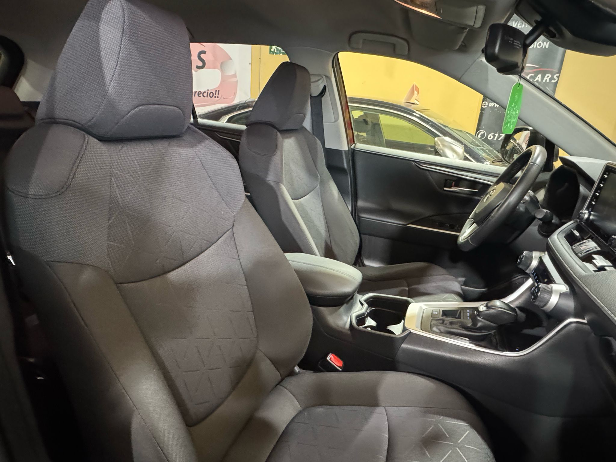 TOYOTA RAV4 2.5l 220H Advance  ECO