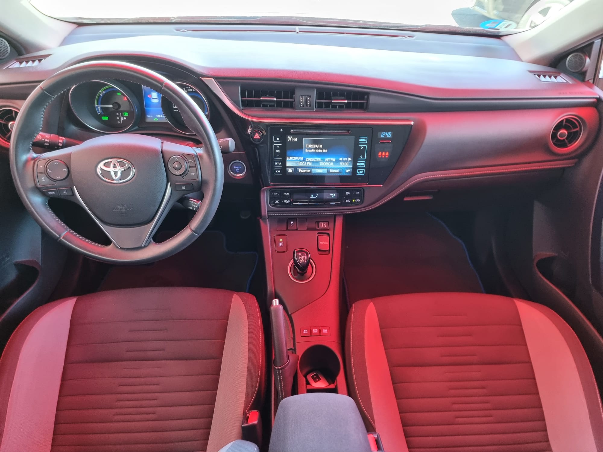 Toyota Auris 1.8 VVT-i HSD 16V CVT Active