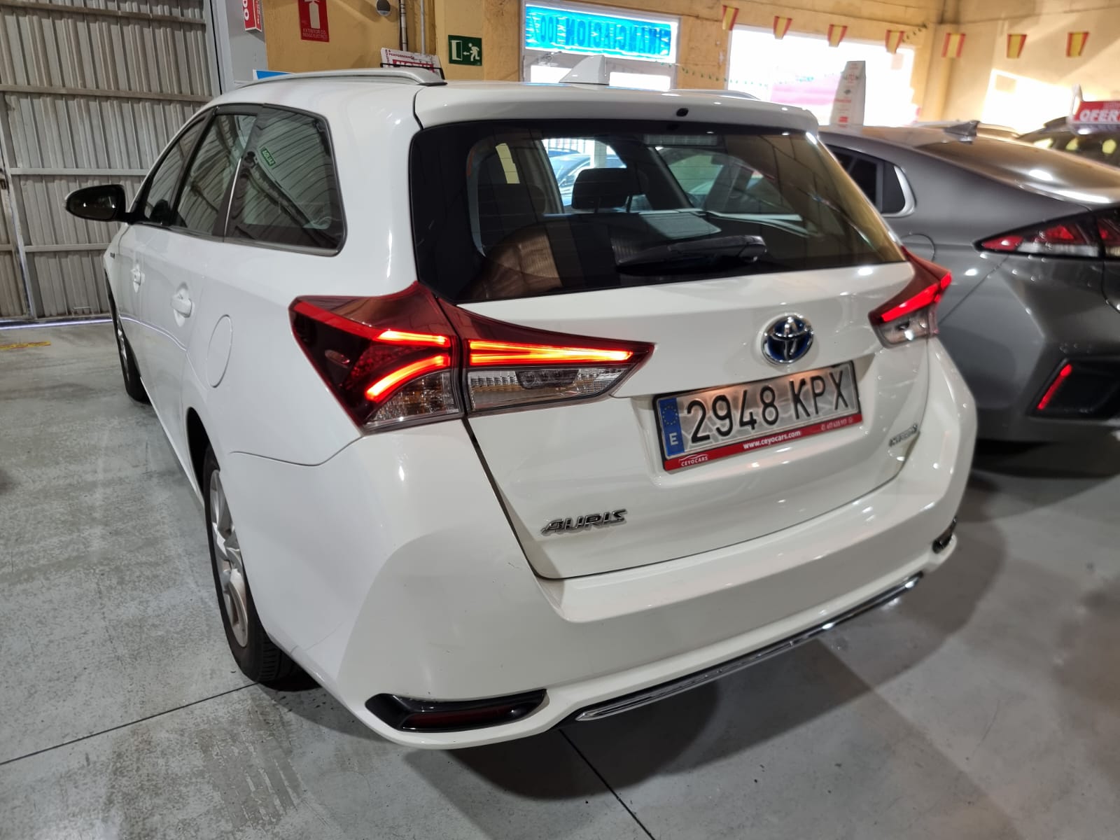Toyota Auris TS HYBRID 140H ACTIVE BUSINESS PLUS