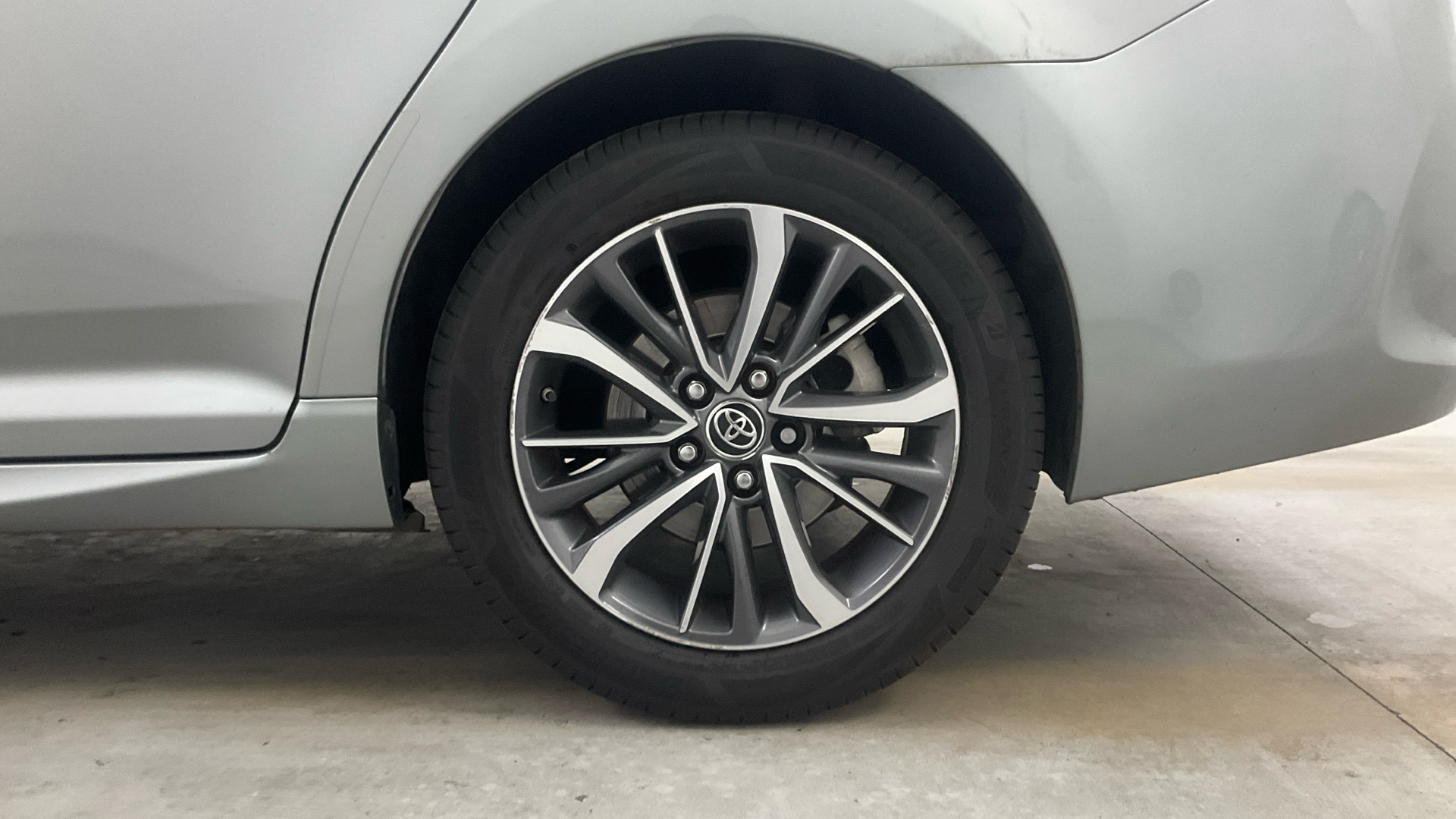 Toyota Avensis 150D ADVANCE 143 CV