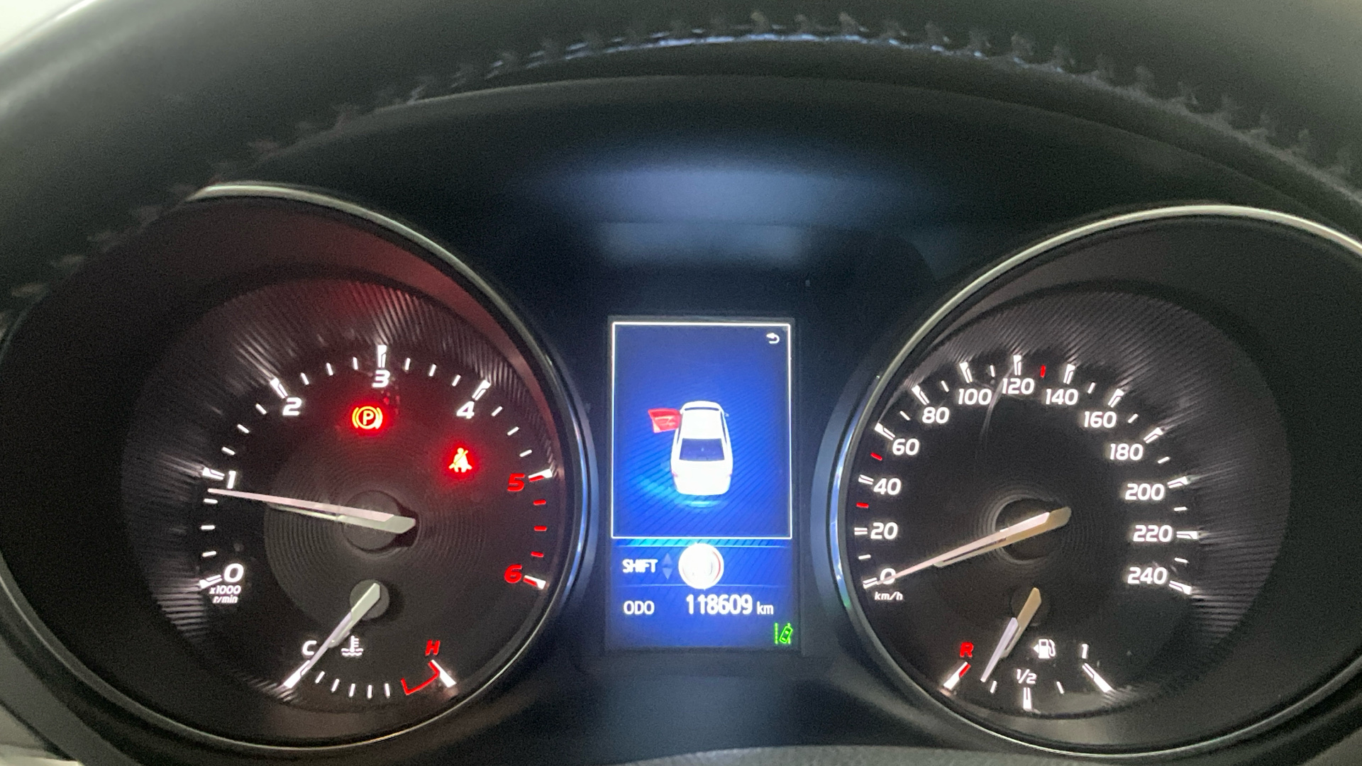 Toyota Avensis 150D ADVANCE 143 CV