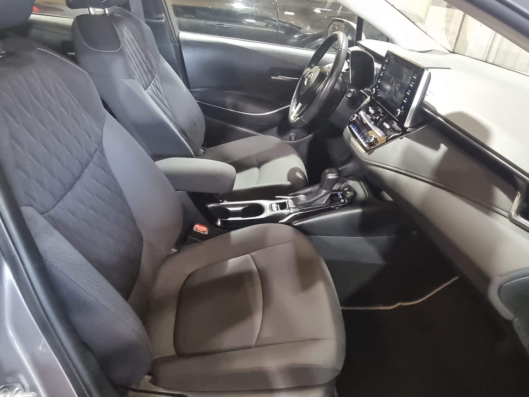 Toyota Corolla 1.8 125H Active TECH E-CVT SEDAN 122 CV