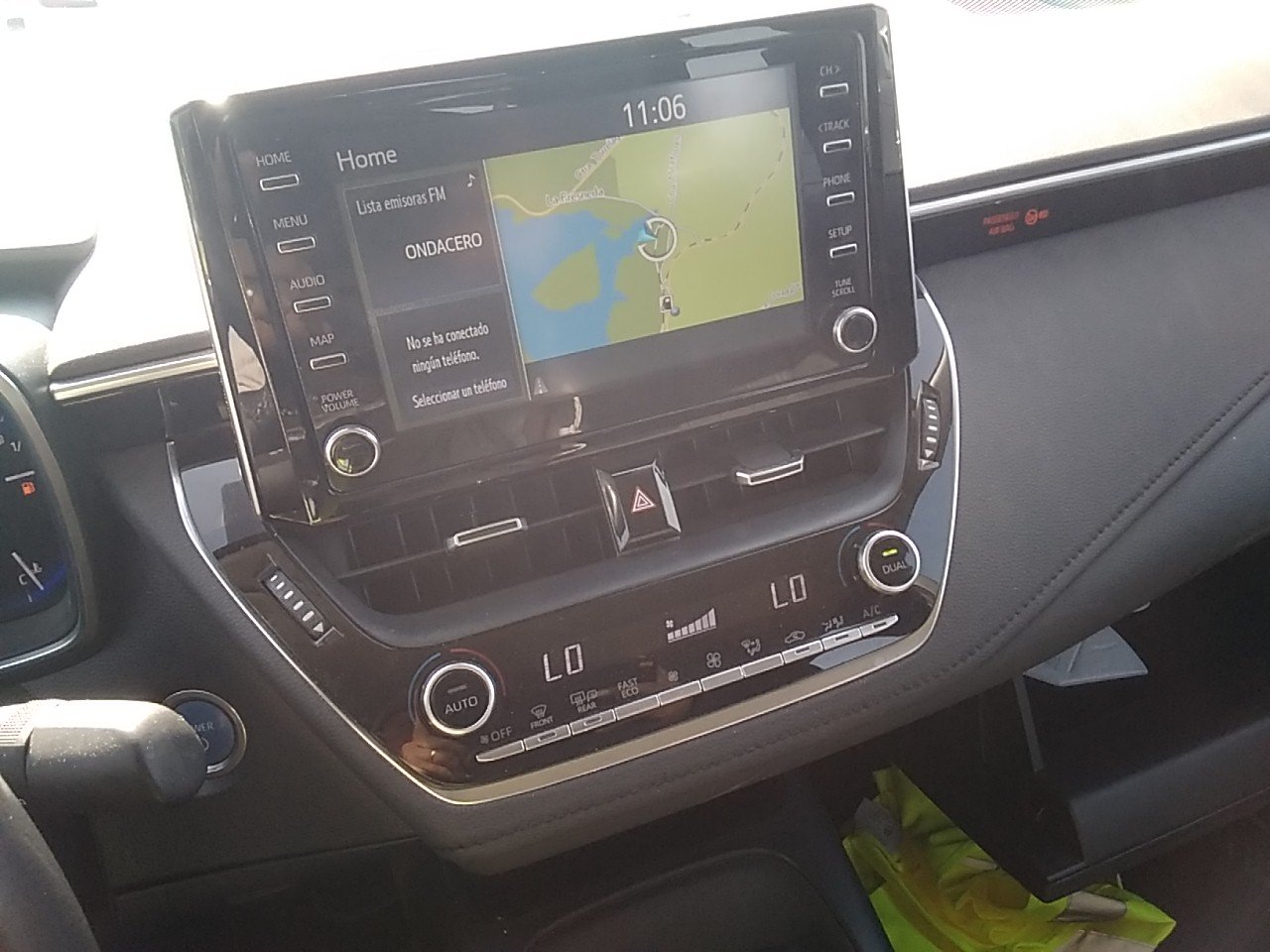 Toyota Corolla 1.8 125H Active TECH E-CVT SEDAN 122 CV