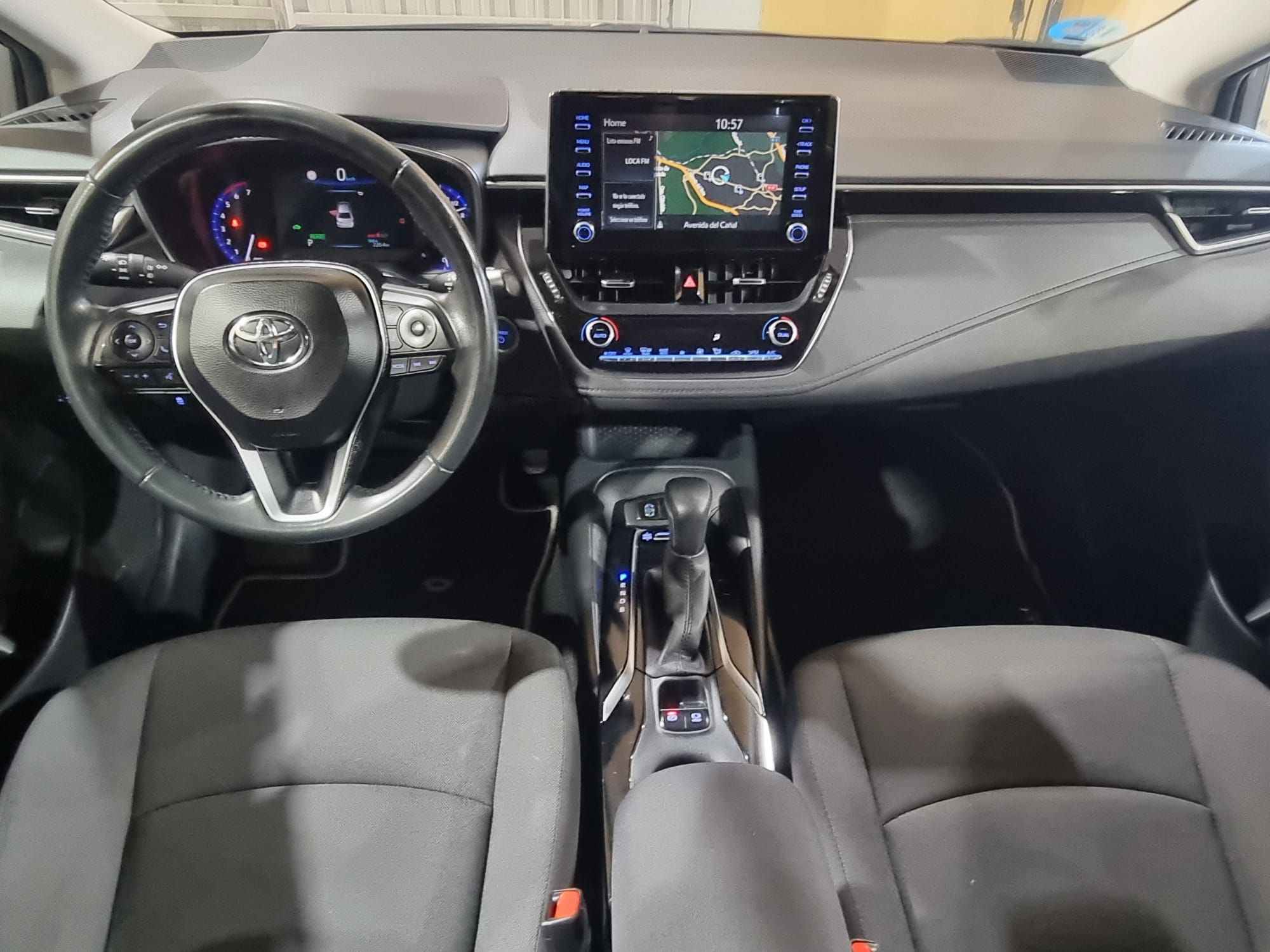 Toyota Corolla 1.8 125H Active TECH E-CVT SEDAN 122 CV