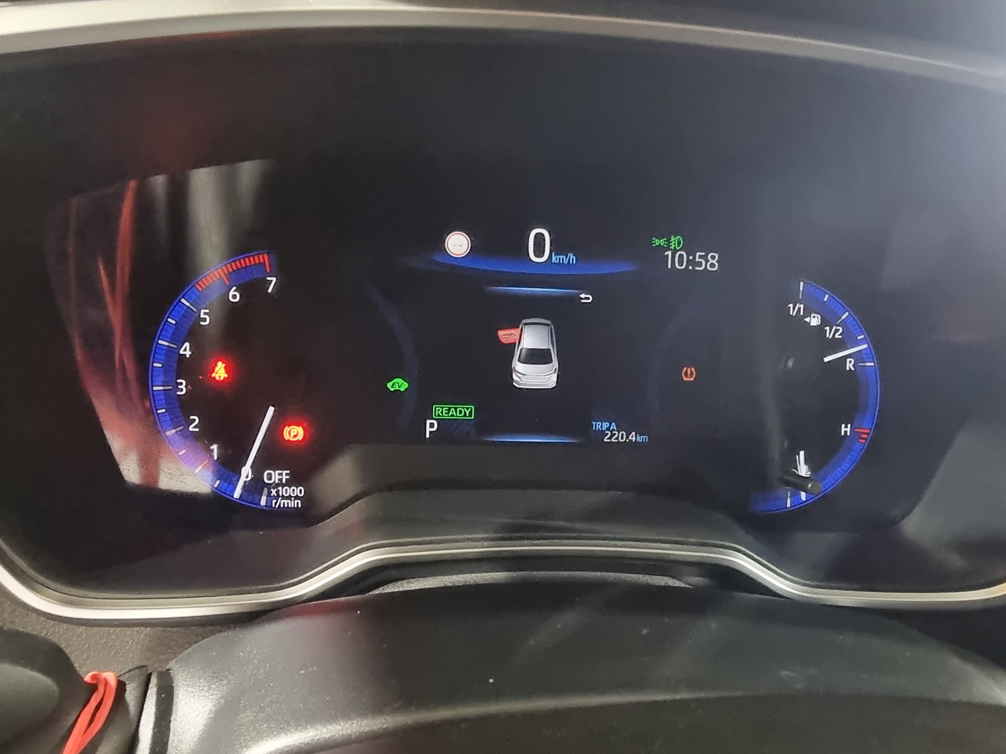 Toyota Corolla 1.8 125H Active TECH E-CVT SEDAN 122 CV