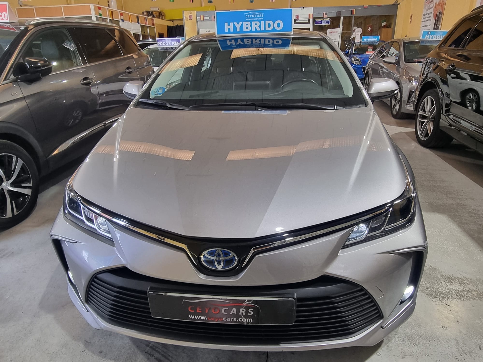 Toyota Corolla 1.8 125H Active TECH E-CVT SEDAN 122 CV