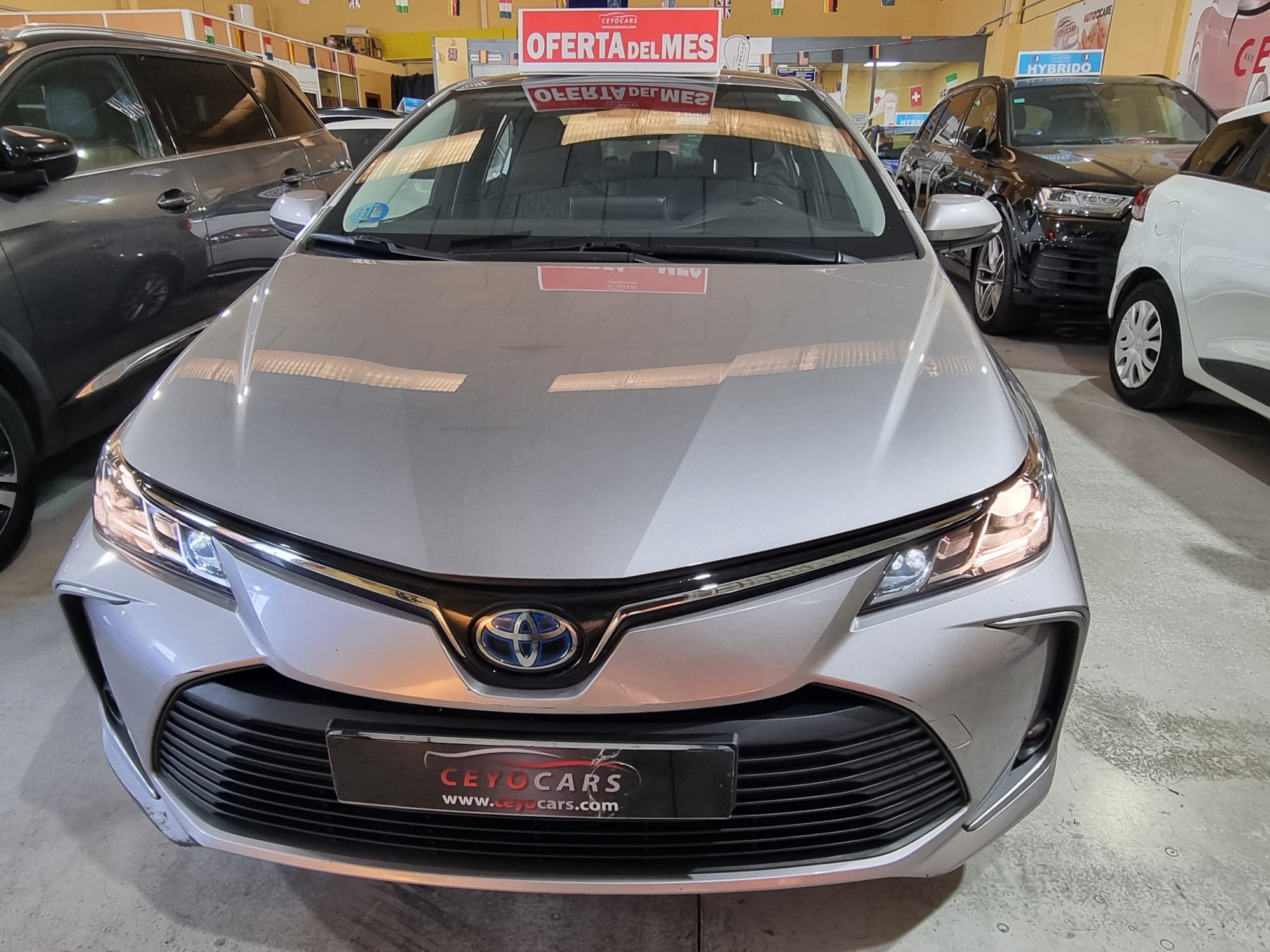 Toyota Corolla 1.8 125H Active TECH E-CVT SEDAN 122 CV
