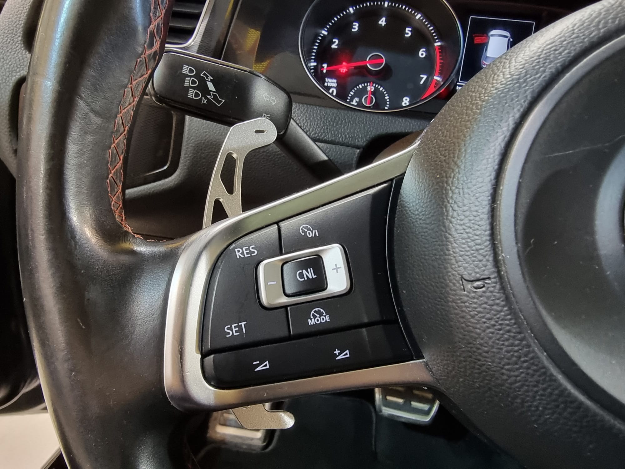 Volkswagen GOLF 2.0 TSI GTI DSG 220 MK7