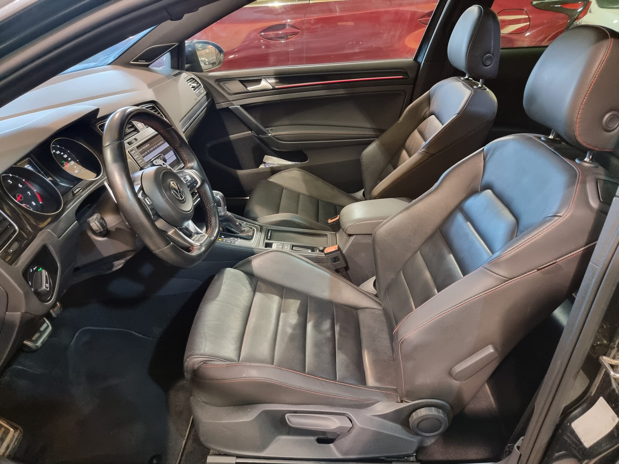 Volkswagen GOLF 2.0 TSI GTI DSG 220 MK7