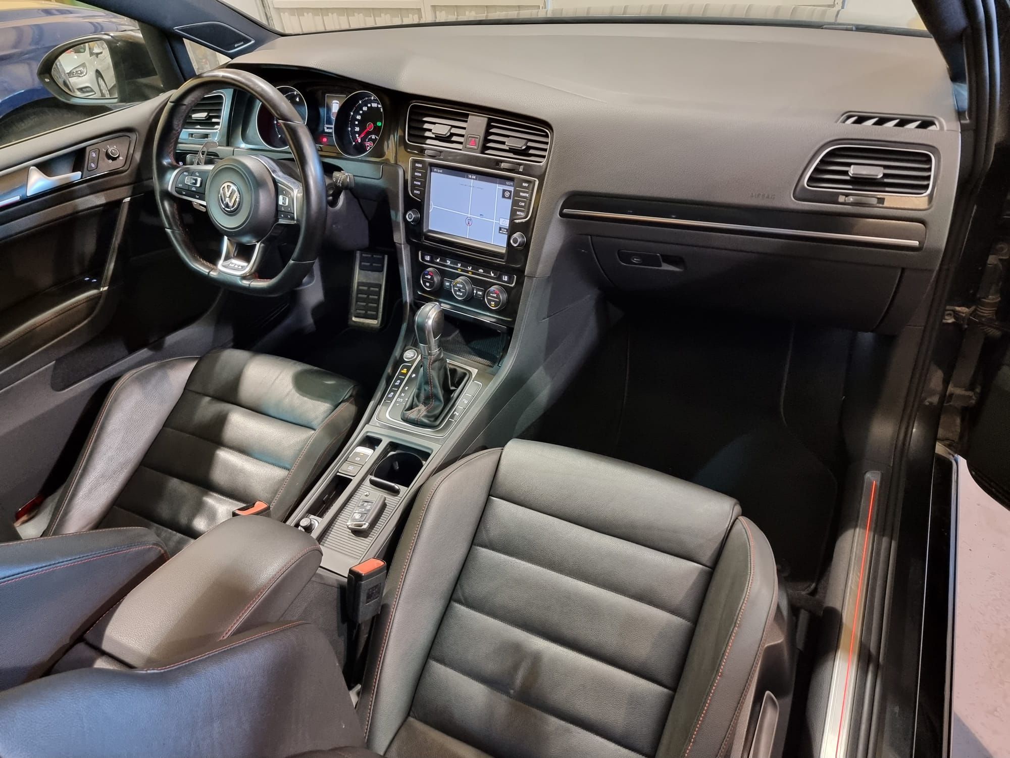Volkswagen GOLF 2.0 TSI GTI DSG 220 MK7