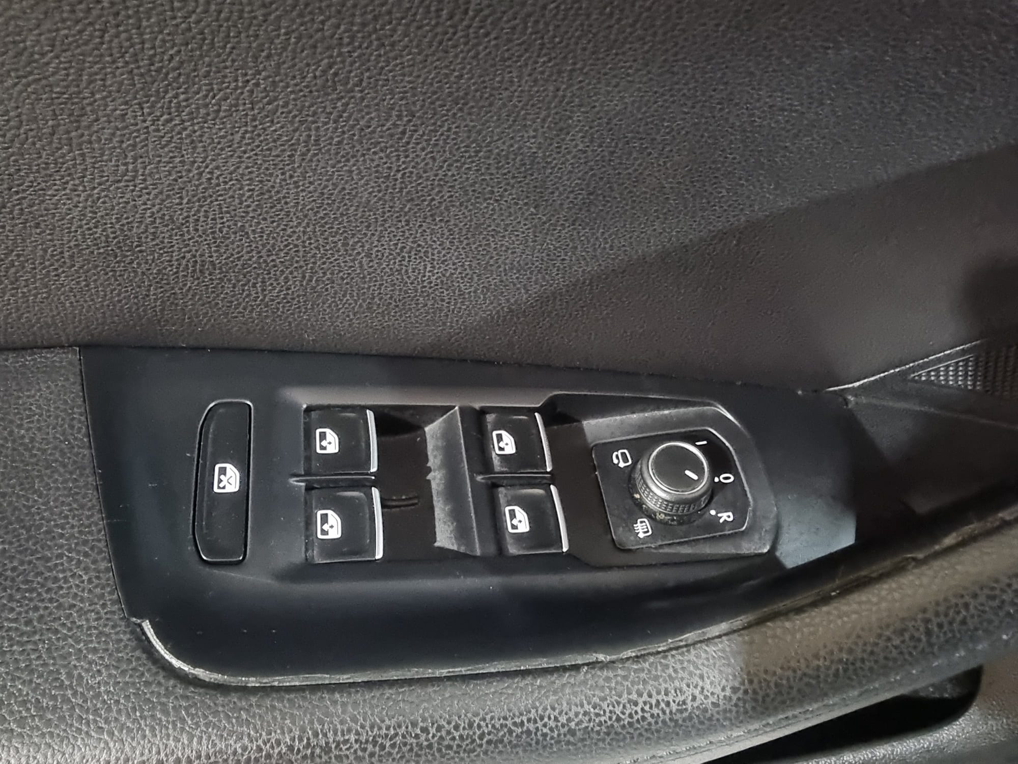Volkswagen PASSAT VARIANT 2.0TDI ADVANCE DSG6 150CV