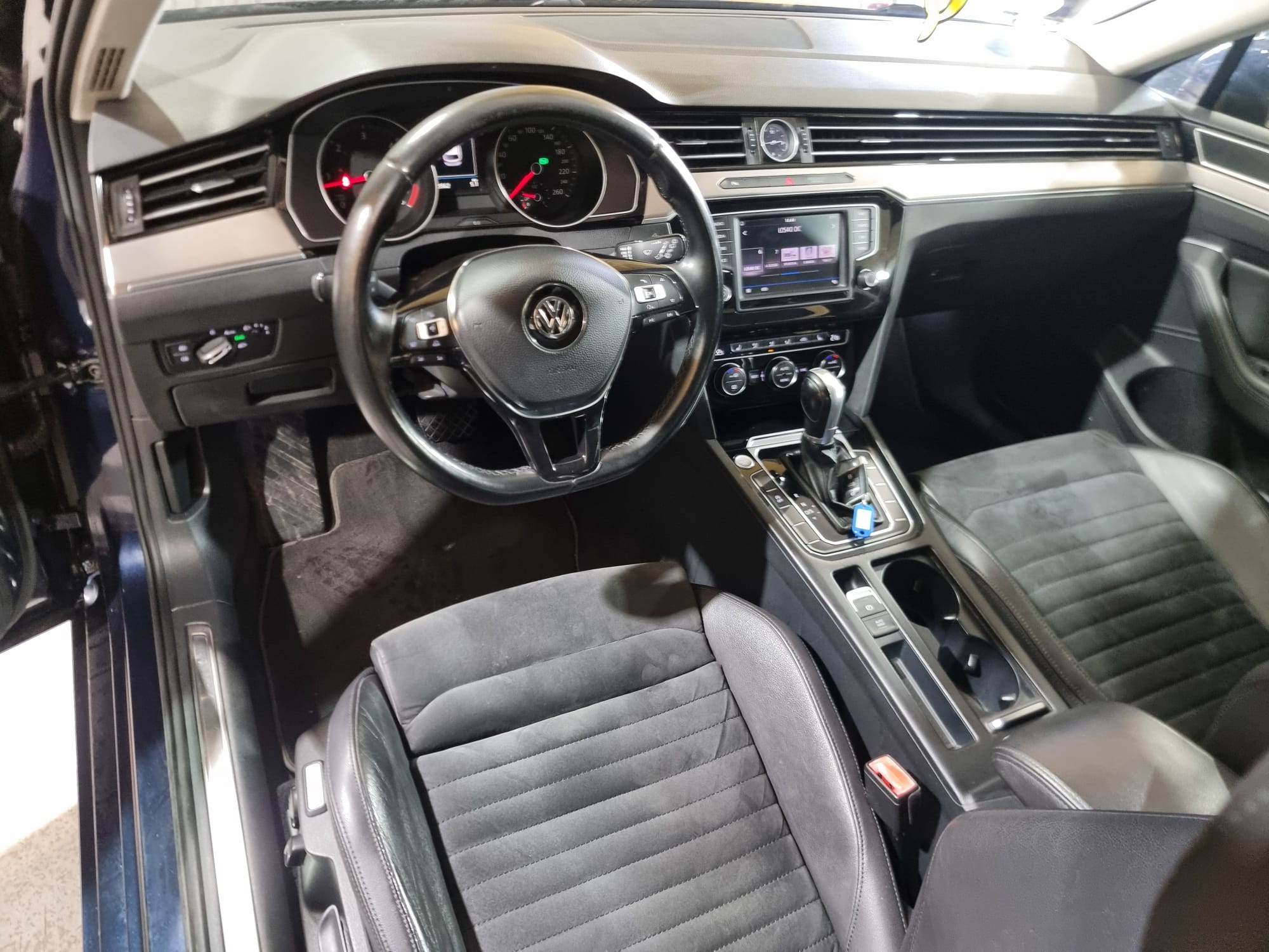 Volkswagen PASSAT VARIANT 2.0TDI ADVANCE DSG6 150CV