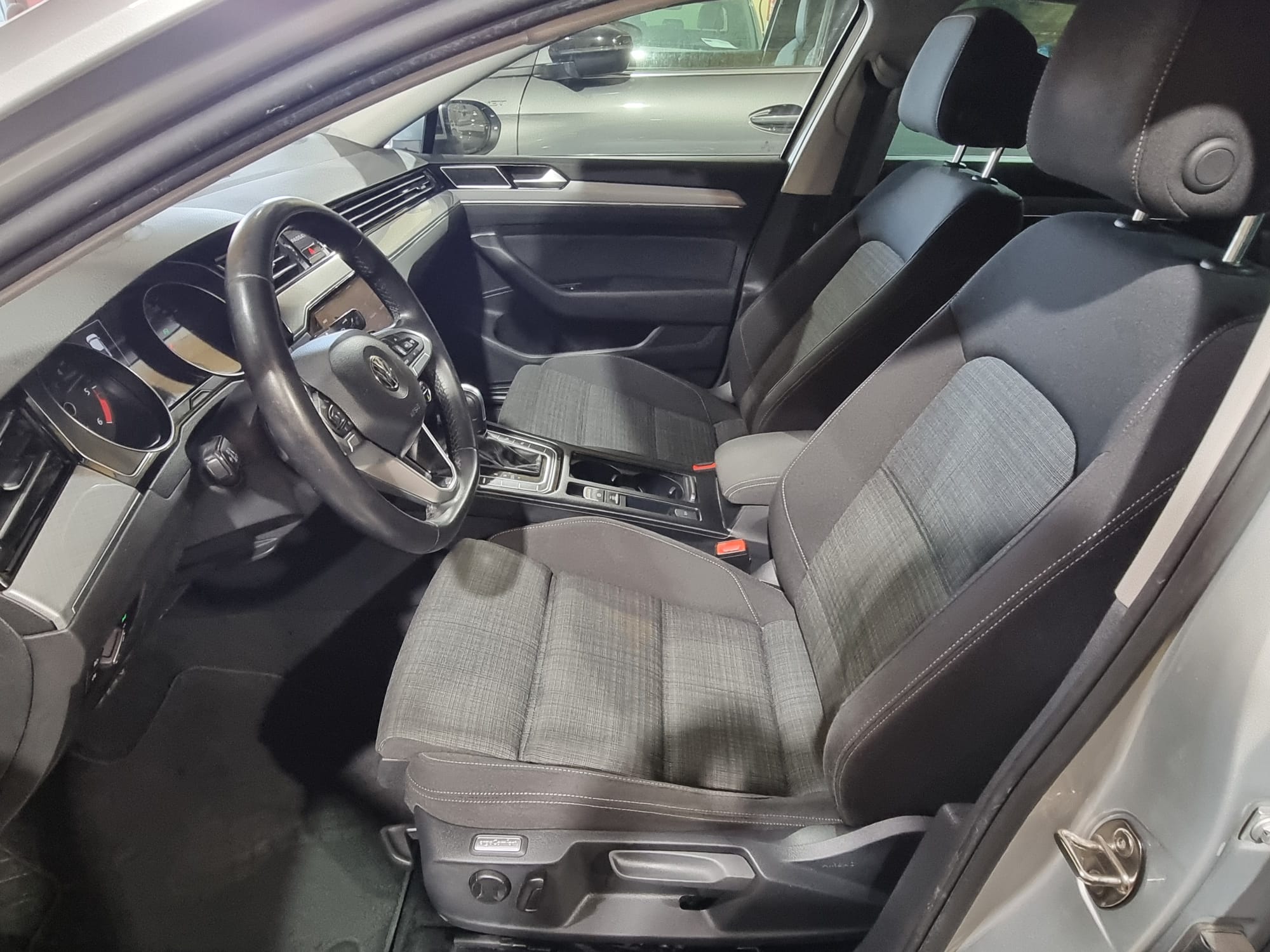 Volkswagen Passat 1.6TDI EXECUTIVE DSG7 120 CV