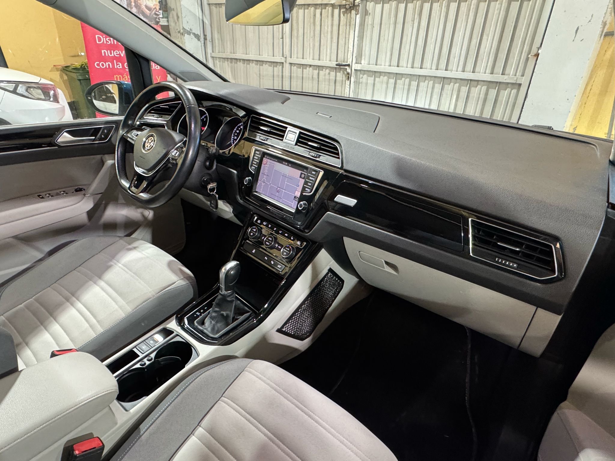 Volkswagen Touran Sport 2.0TDI CR BMT DSG